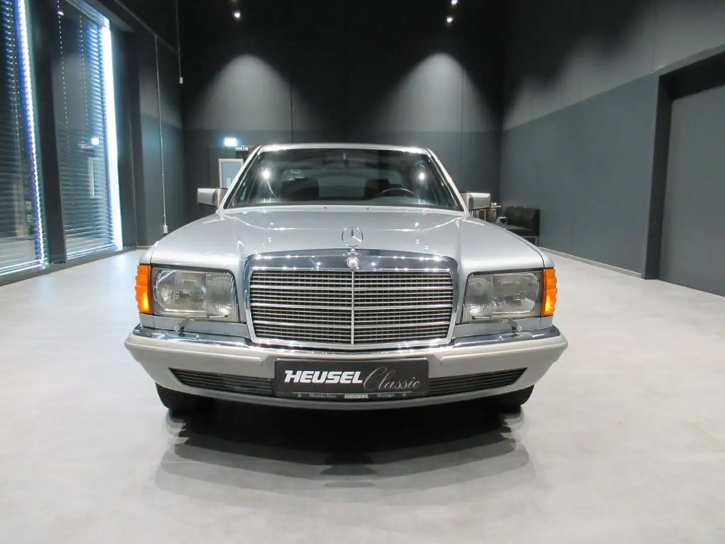 Mercedes-Benz 380 SEL (V126) *Vollausstattung*Sammlerfahrzeug* Modrá - 2