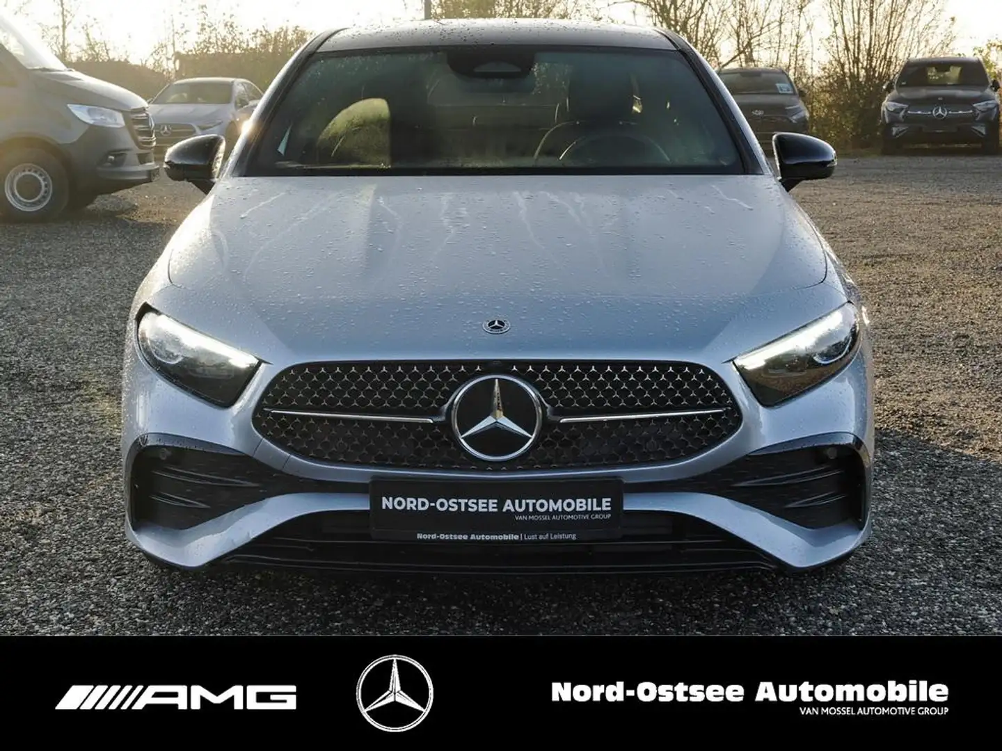 Mercedes-Benz A 200 d LIMOUSINE NIGHT PDC NAVI KAMERA KEYLESS Silber - 2