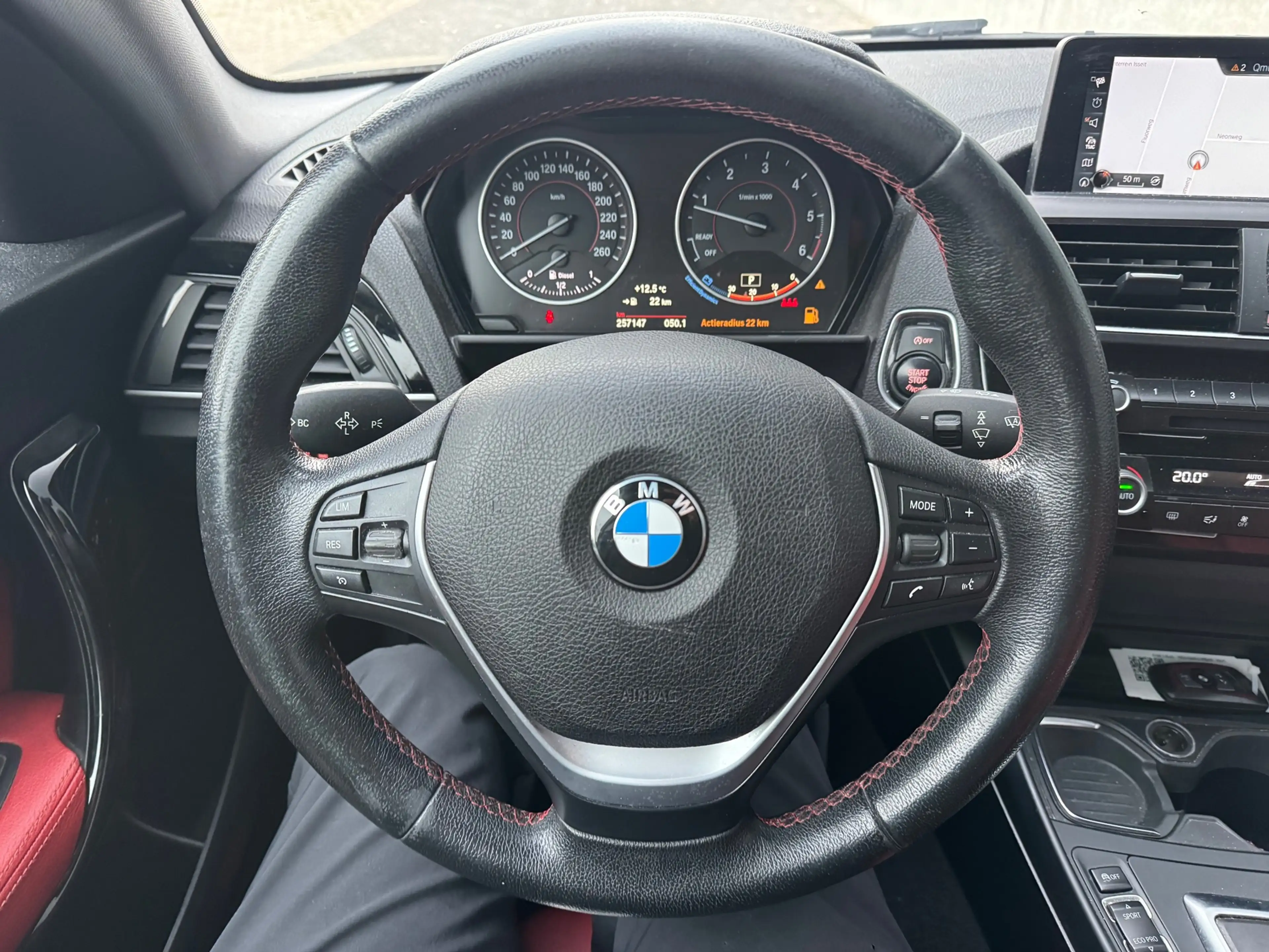 BMW 118 1-serie 118d High Executive — photo 8