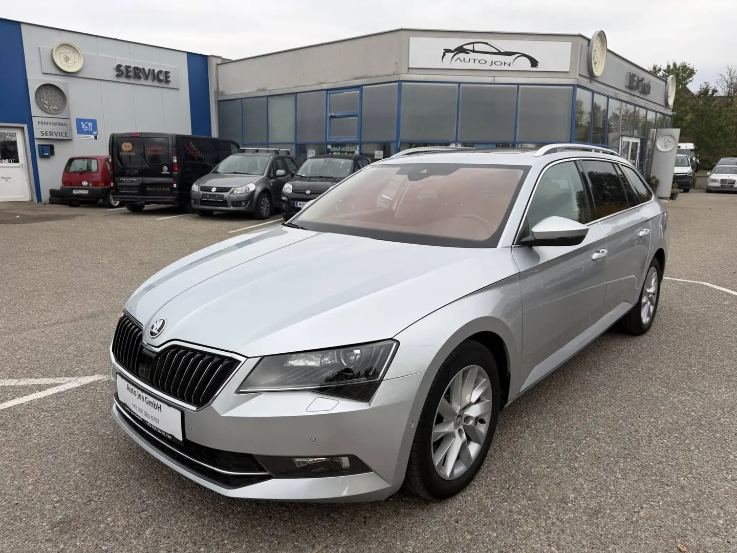 Skoda Superb DSG Style*TOPZustand*1Besitz*gute Ausstattung*AHK*MwSt.* Grau - 1