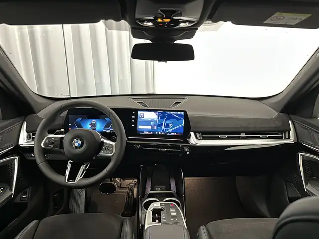 BMW X1 view 9