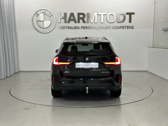 BMW X1 view 4