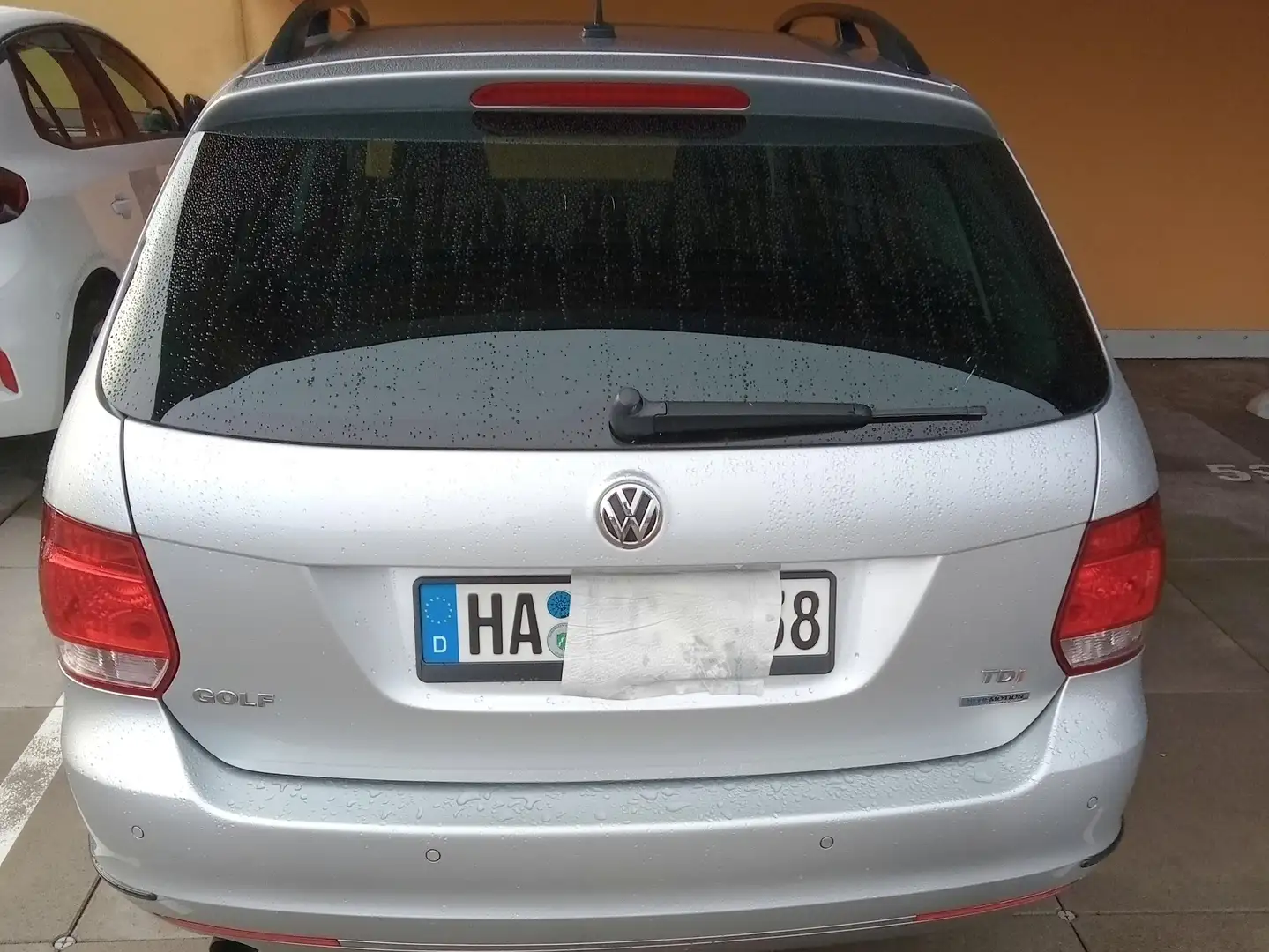 Volkswagen Golf Variant Golf VI Variant Diesel 1.6 TDI DPF DSG MATCH Ezüst - 2