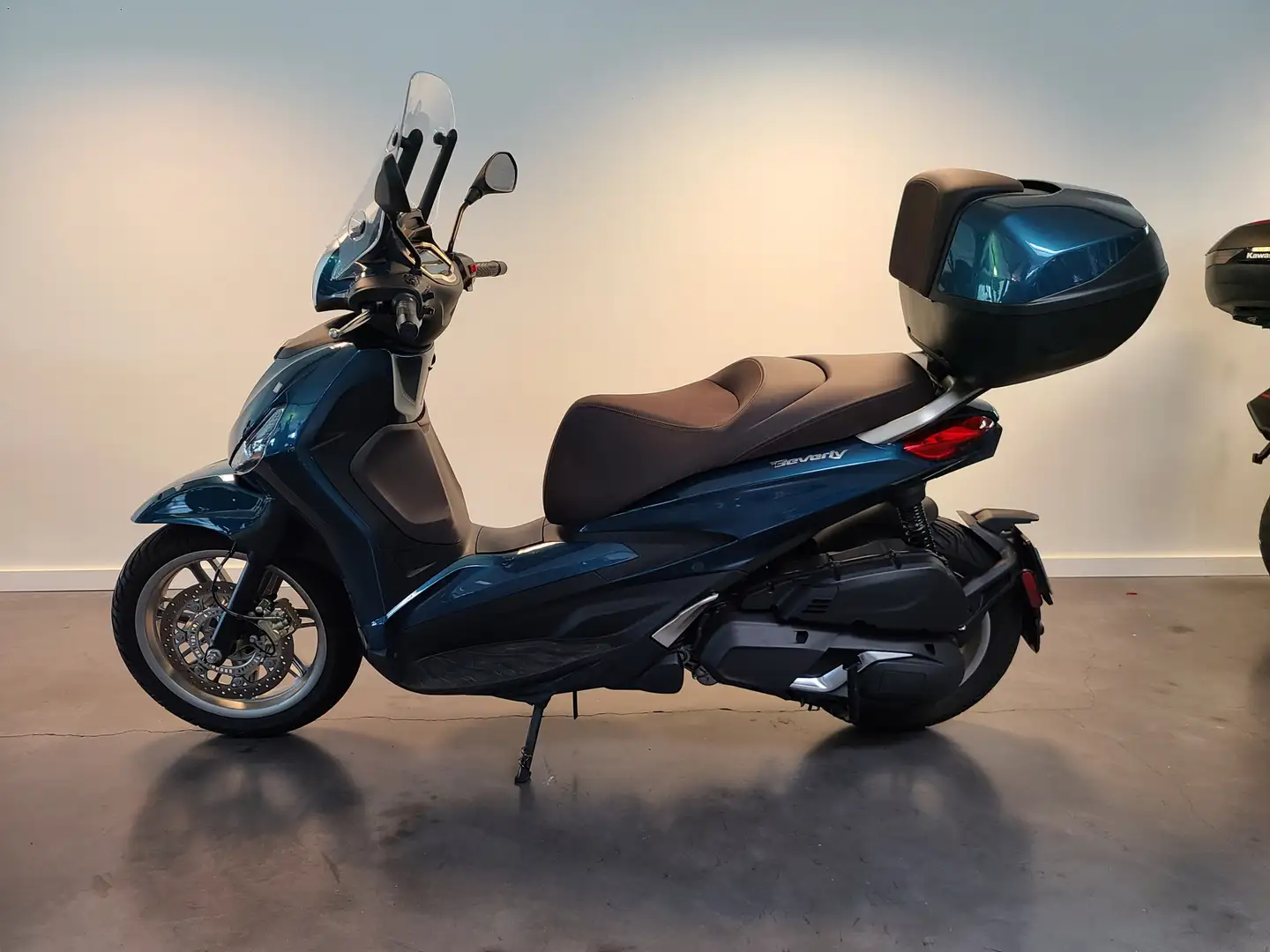 Piaggio Beverly 400 - 2