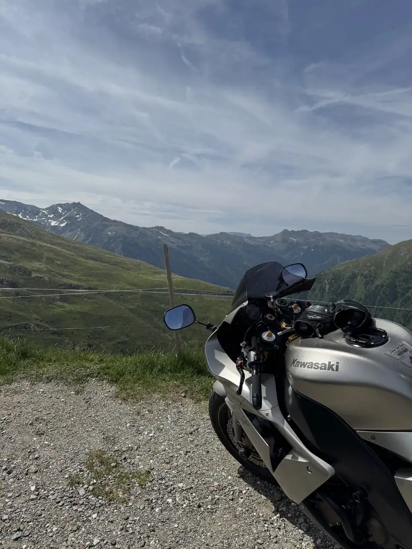 Kawasaki Ninja ZX-10R Plateado - 2
