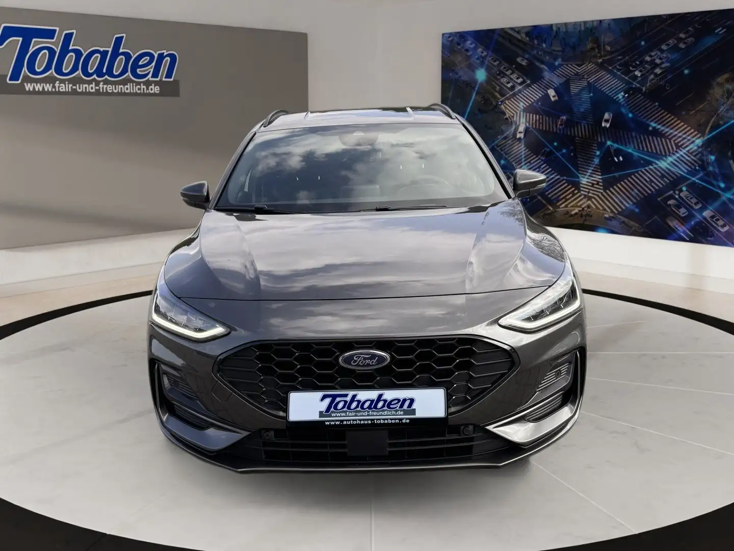 Ford Focus ST-Line + Winterpaket + 18 Zoll Grau - 2