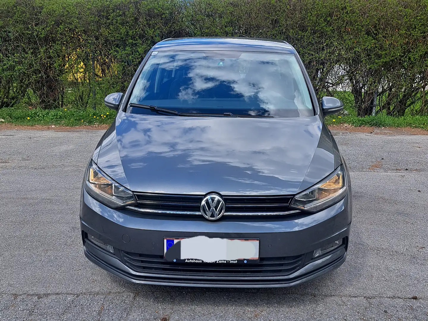 Volkswagen Touran Touran Trendline 1,6 SCR TDI Trendline Grau - 2
