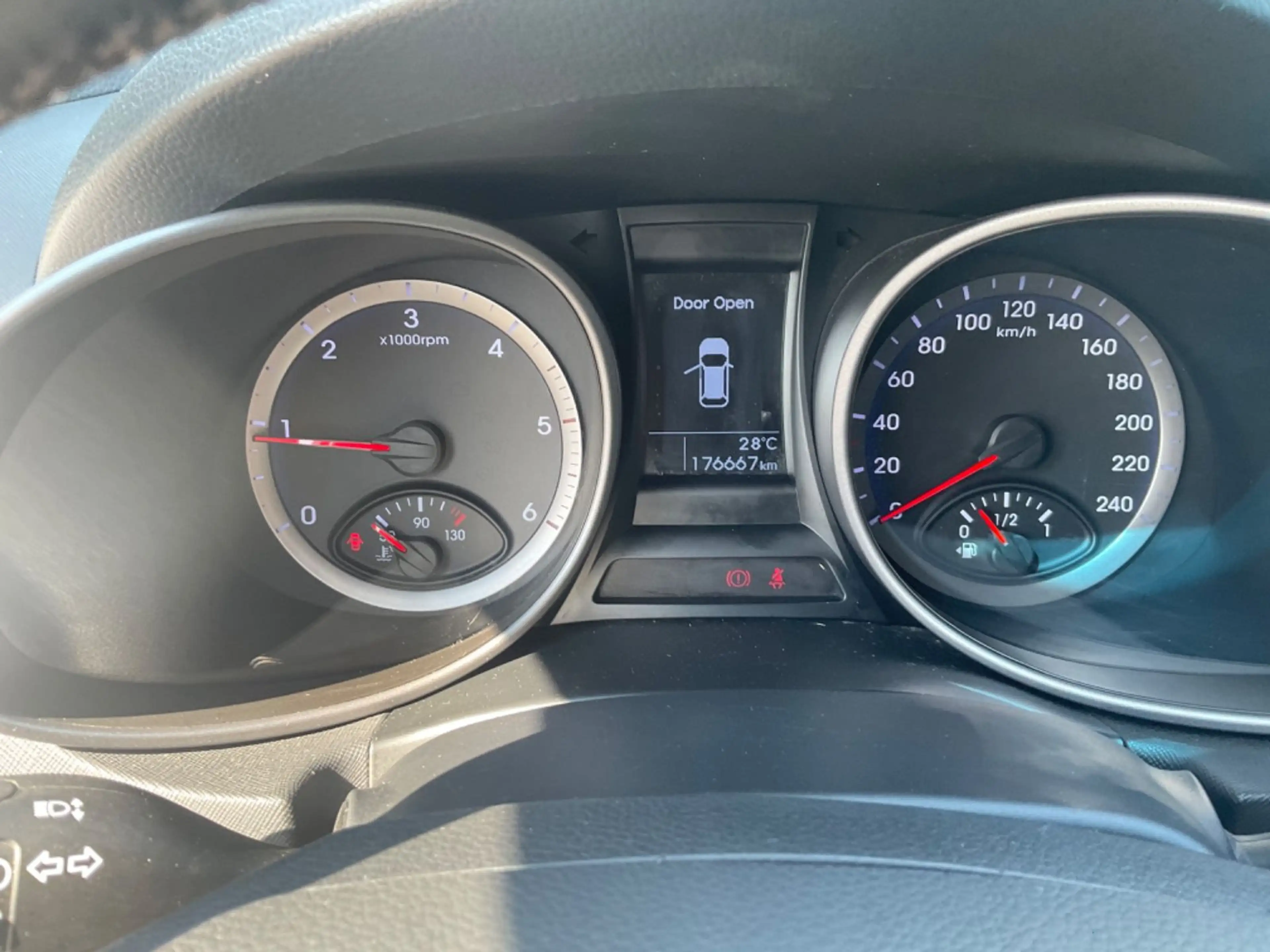 Hyundai SANTA FE Style 4WD TÜV 10.2027 2 HAND — photo 14