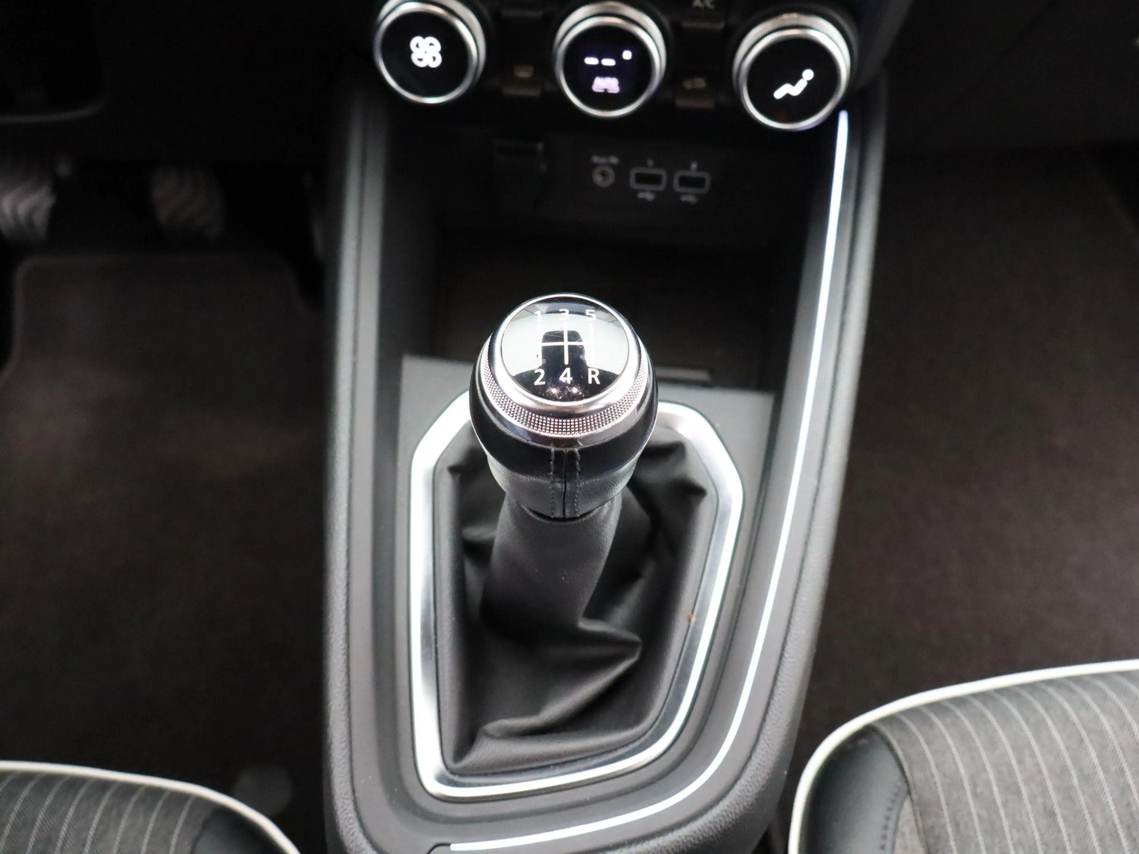 Renault Clio TCe 100 Intens | Navigatie | Climate Control | — photo 13