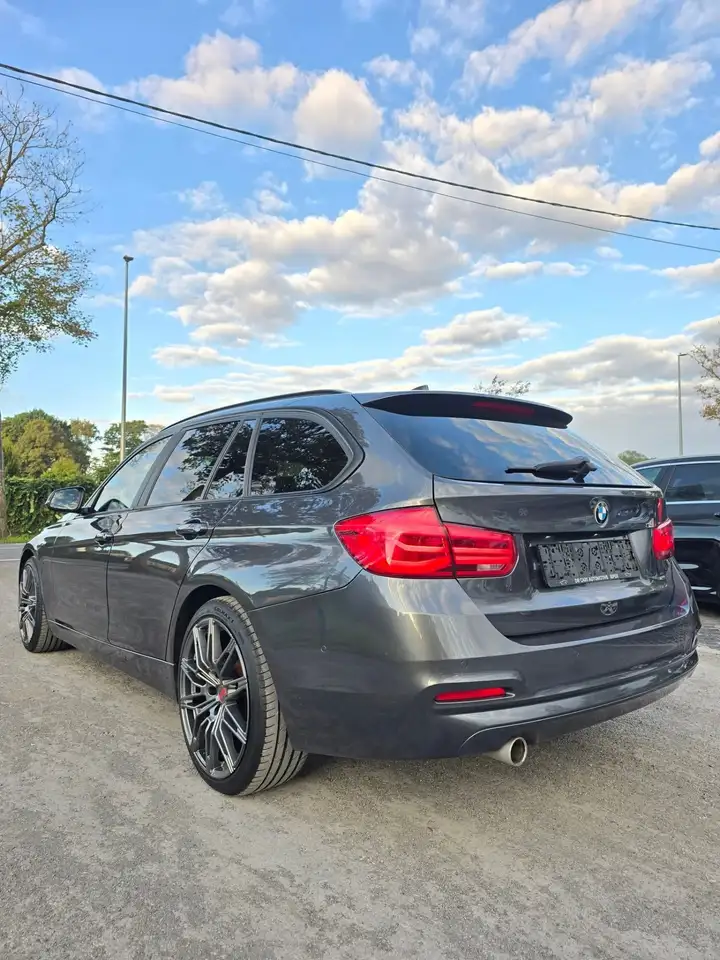 BMW 318 Touring — photo 4 sur 20