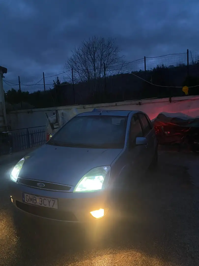 Ford Fiesta TARGA POLACCA! assicurata fino a settembre NORD! - 1