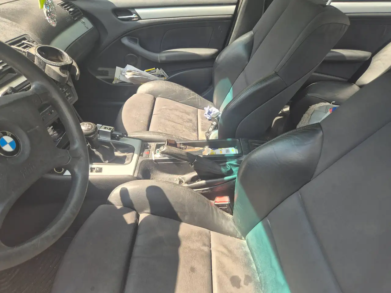BMW 320i, foto 4