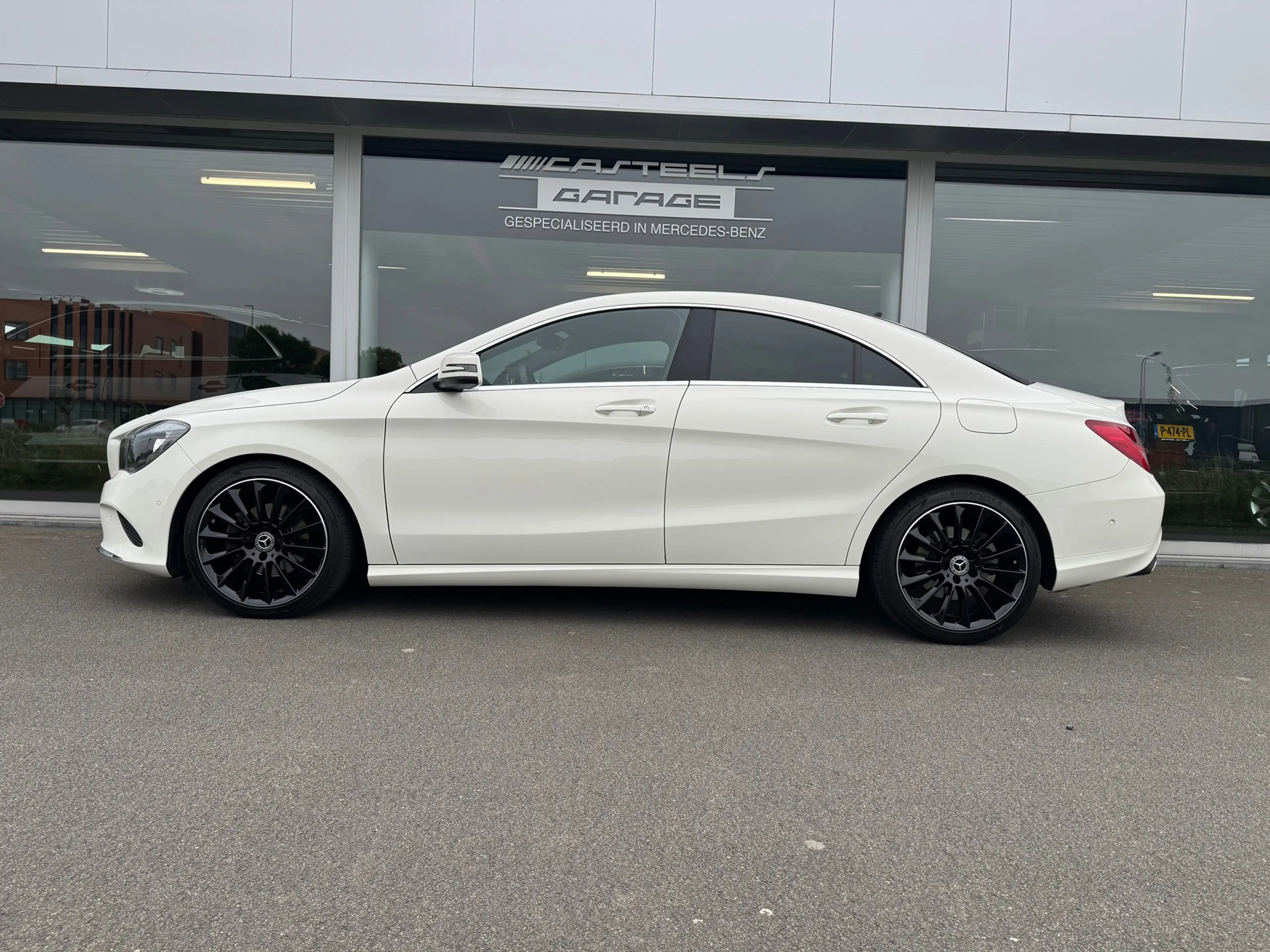Mercedes-Benz CLA 200 Urban automaat , Apple-carplay , achteruitrijcamer — photo 3