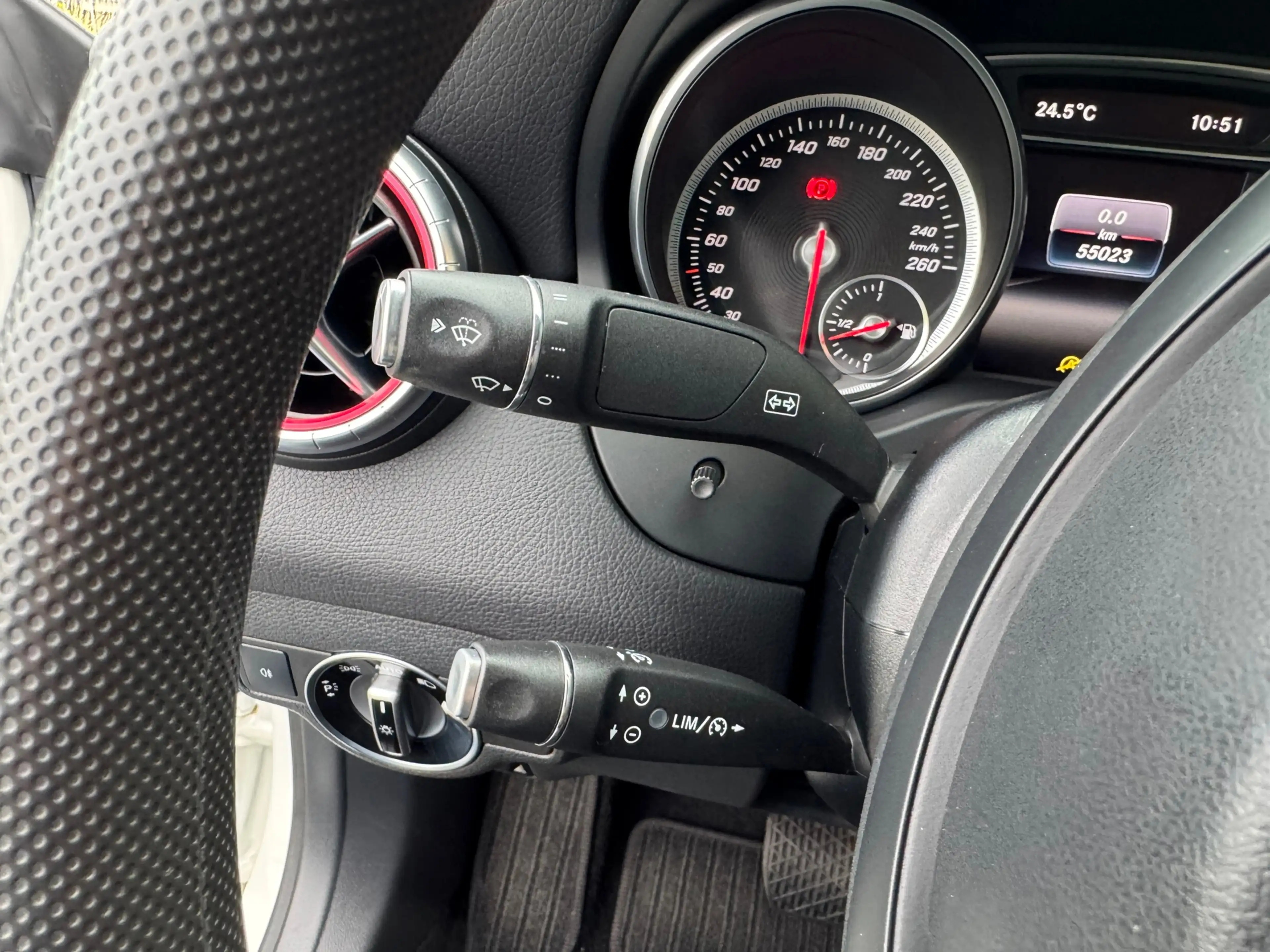 Mercedes-Benz CLA 200 Urban automaat , Apple-carplay , achteruitrijcamer — photo 12