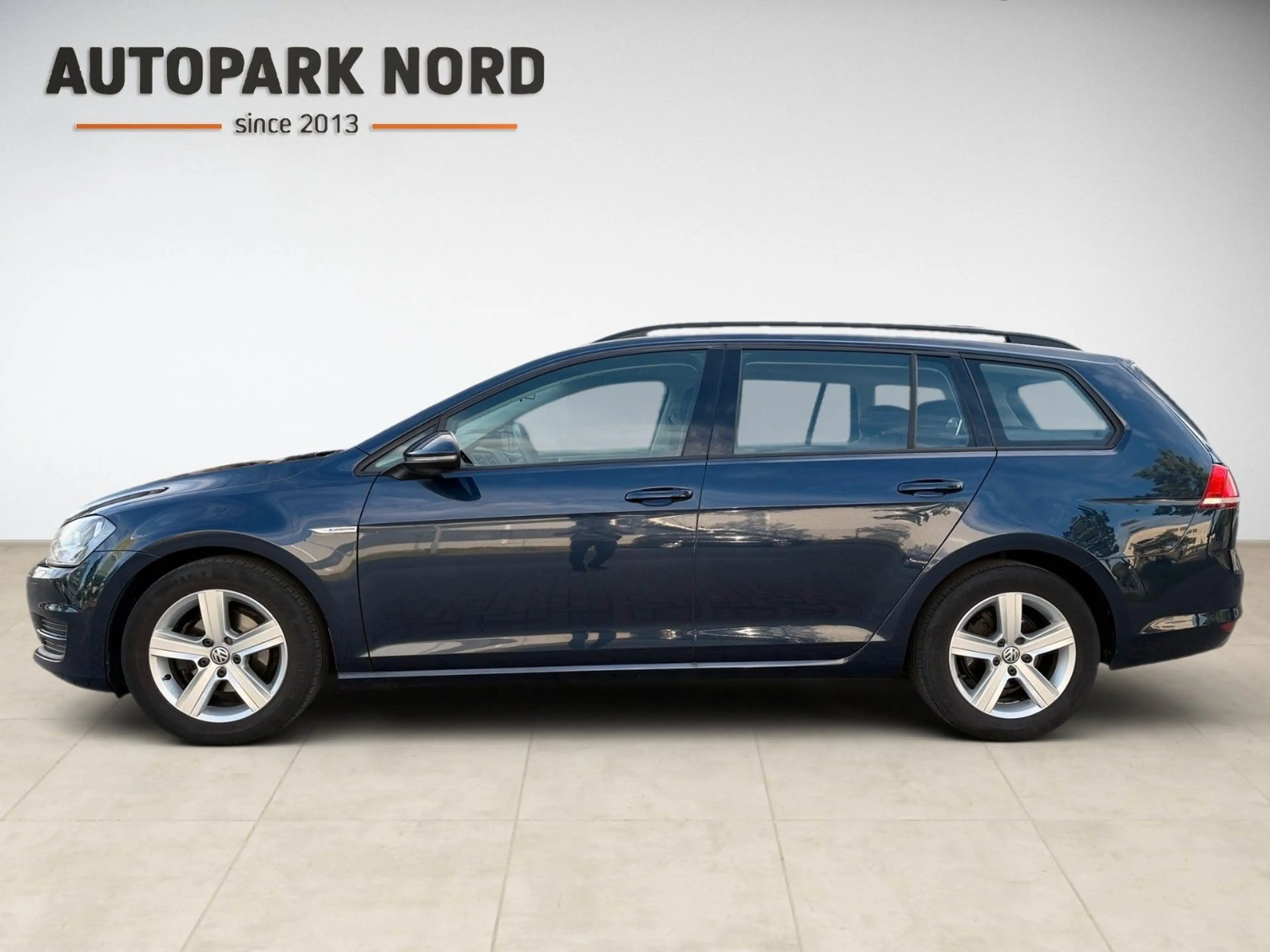 Volkswagen Golf VII 1.6 TDI Variant Trendline BlueMotion — photo 5