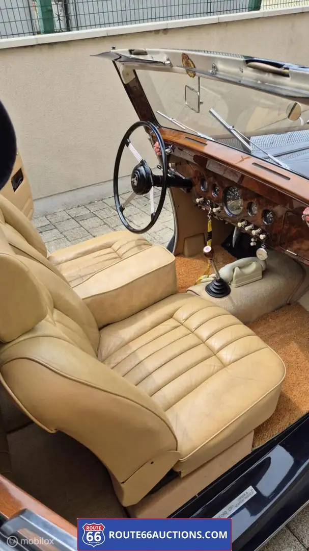 Oldtimer Alvis TA21 Drophead Noir - 2