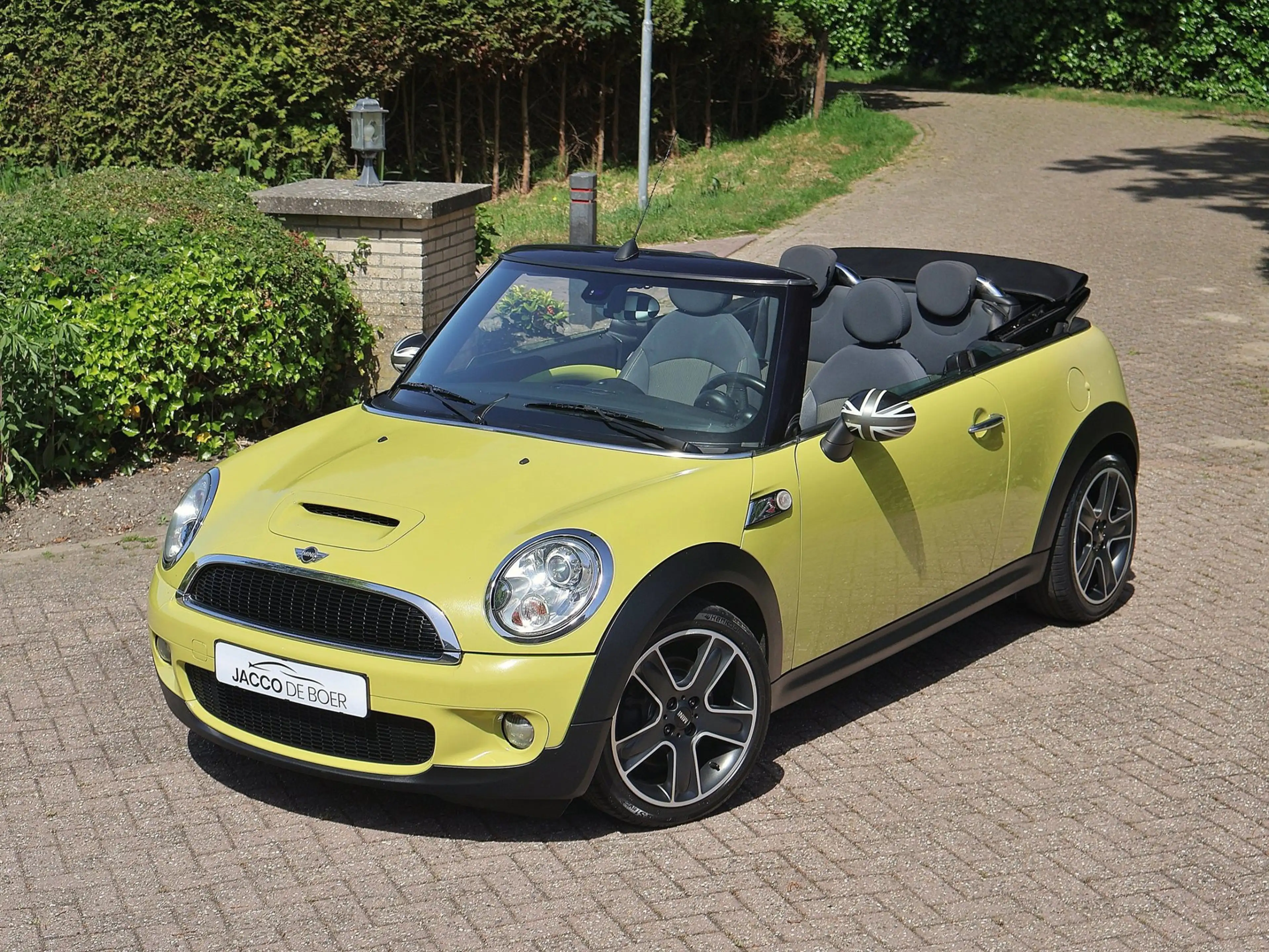 MINI Cooper S Cabrio Mini 1.6 175pk Xenon/17"/Stoelverwarm — photo 3