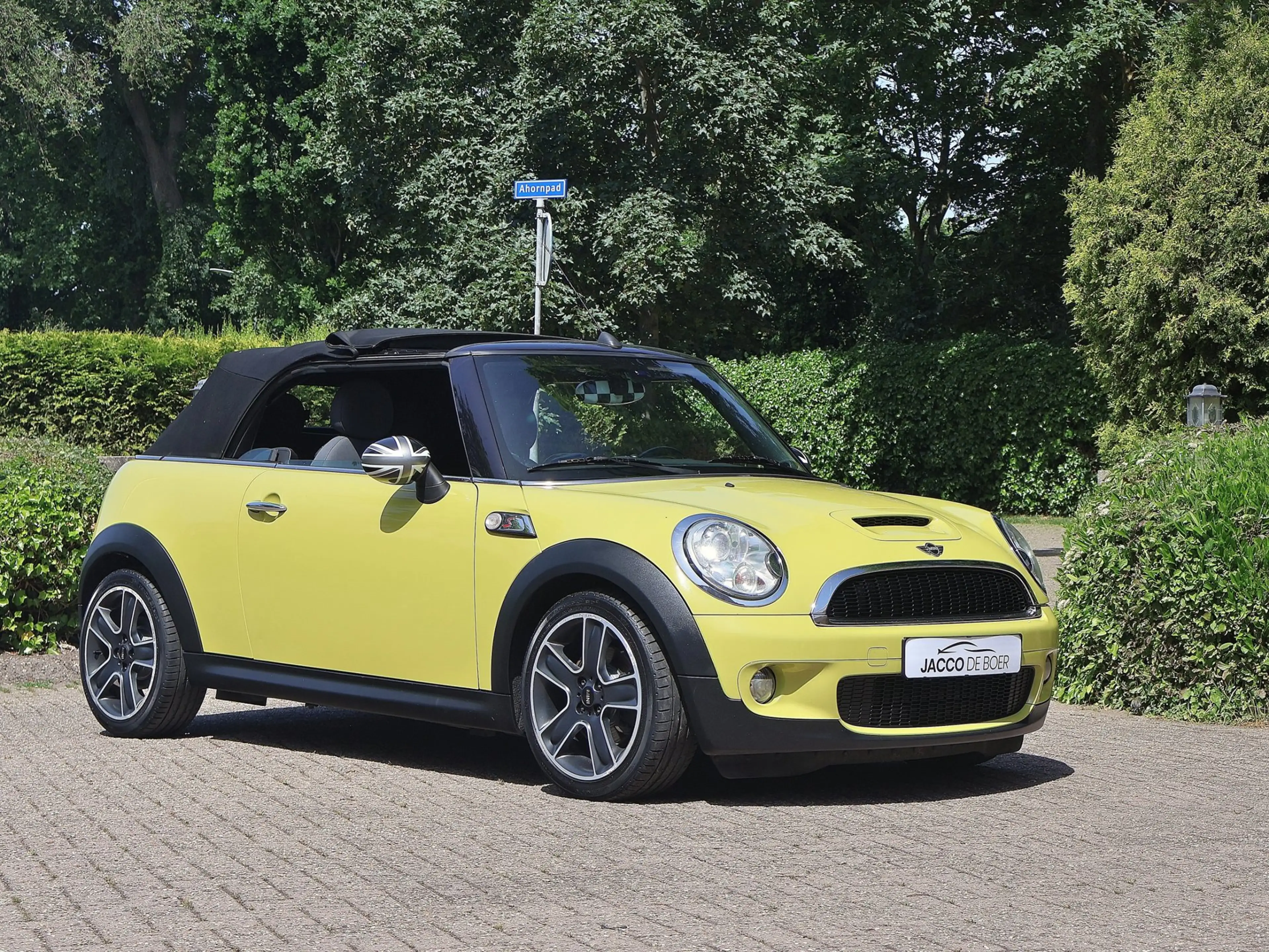 MINI Cooper S Cabrio Mini 1.6 175pk Xenon/17"/Stoelverwarm