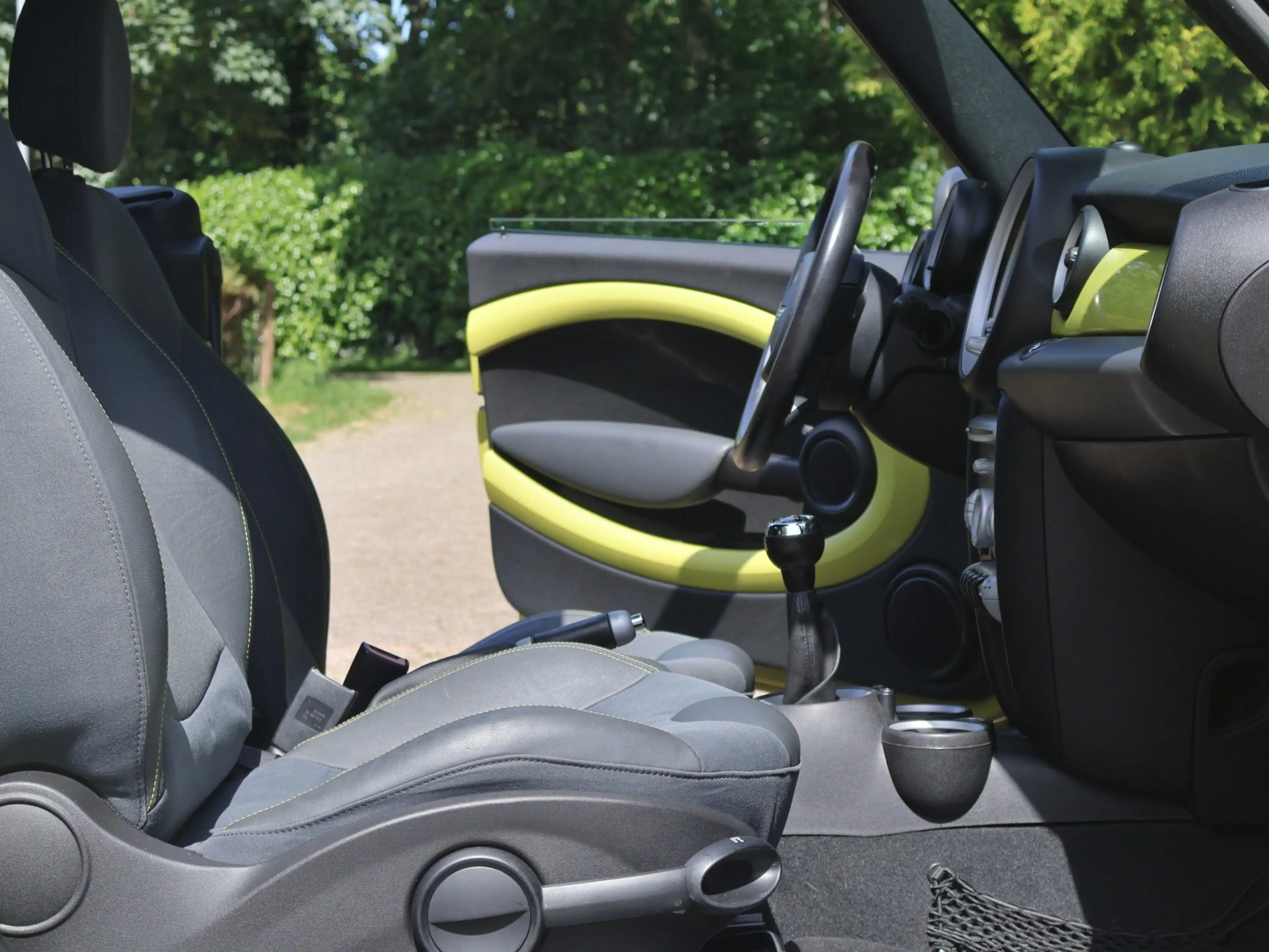 MINI Cooper S Cabrio Mini 1.6 175pk Xenon/17"/Stoelverwarm — photo 9