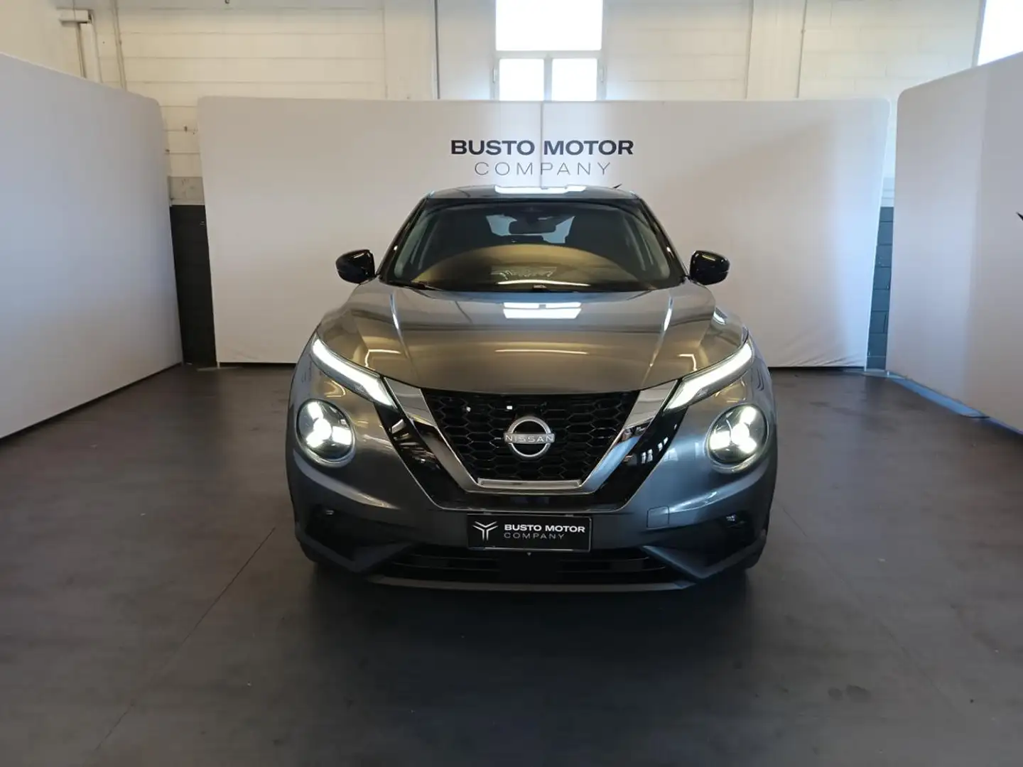 Nissan Juke 1.0 DIG-T 114 CV Acenta 10 ANNI GARANTITA Grigio - 2