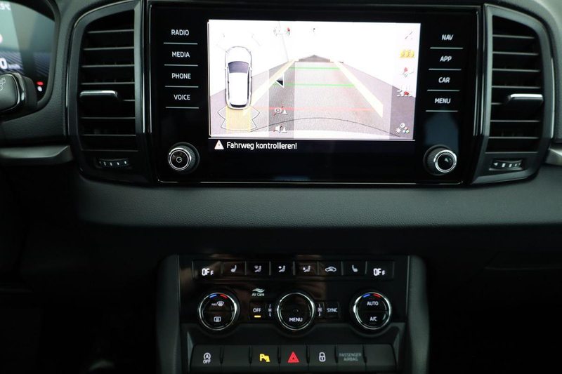 Skoda Karoq Selection 1.5 TSI DSG Selection, AHK, LED, Kame... — photo 6