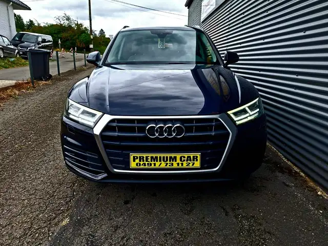 Audi Q5 view 4