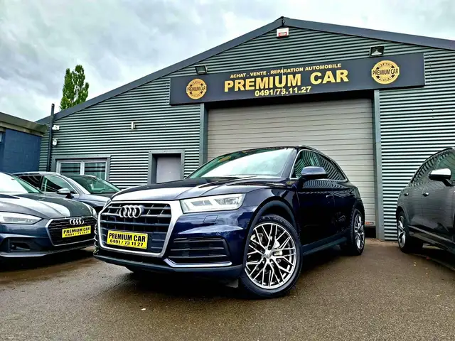 Audi Q5 view 2