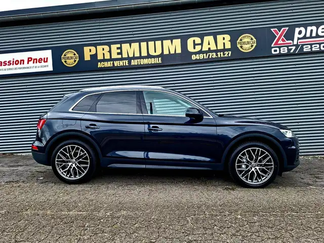 Audi Q5 view 14