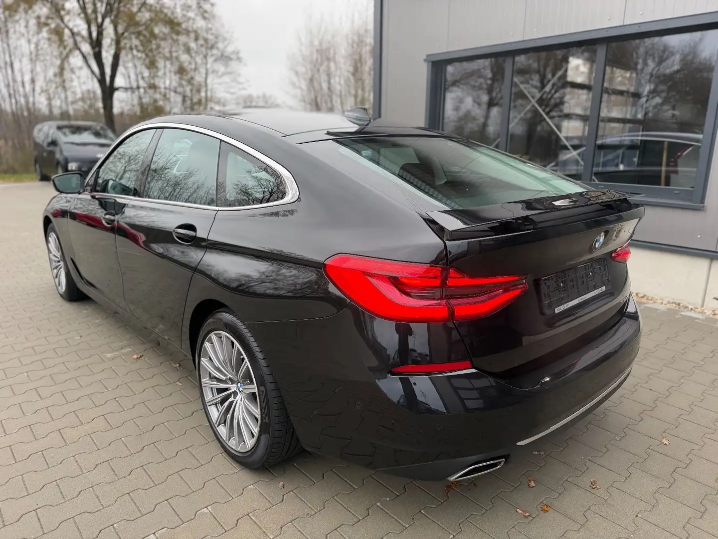 BMW 630 GT 630xd Luxuy -HUD-Belüf.Sitz-Pano-Laser-19Zo Schwarz - 2