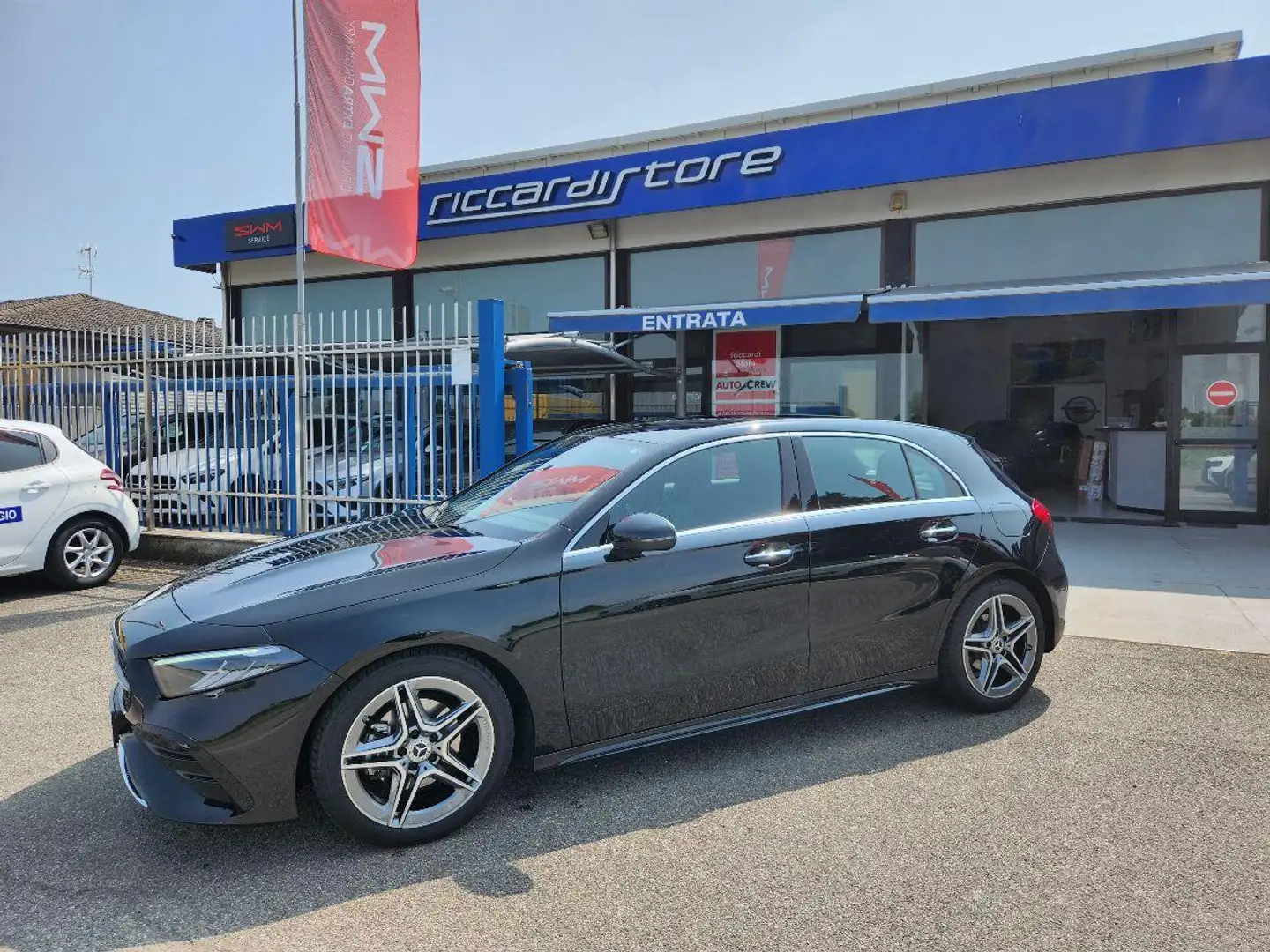 Mercedes-Benz A 180 Automatic Premium AMG MILD Nero - 1