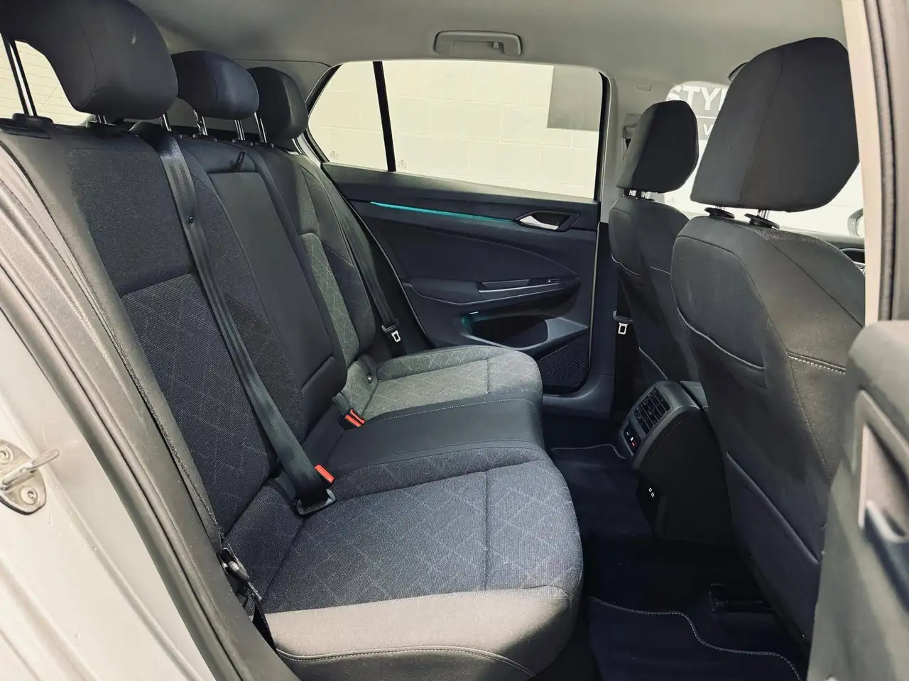 Volkswagen Golf 8 1.0 essence, Carplay, clim, garantie 1an, миниатюра 13