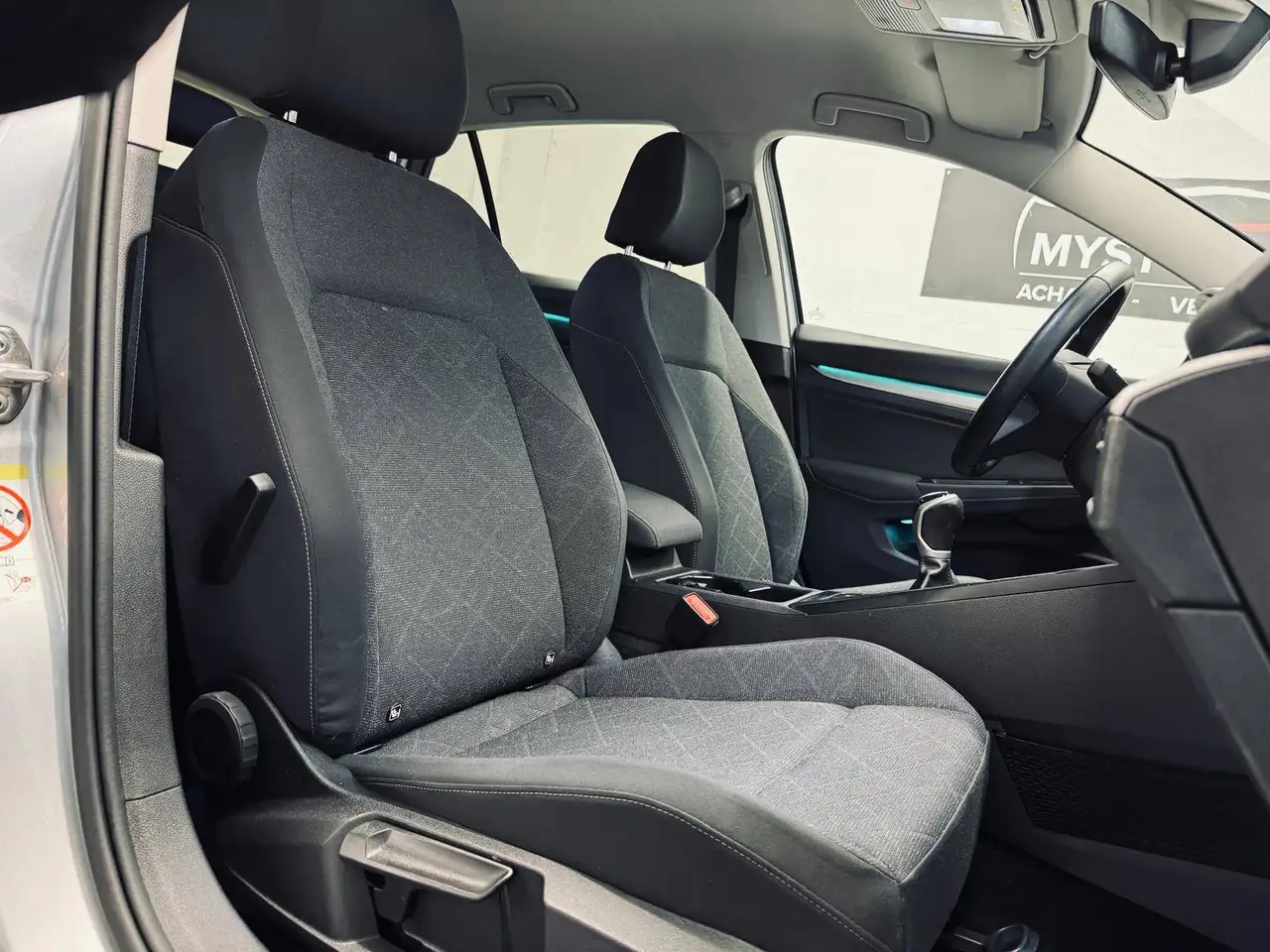 Volkswagen Golf 8 1.0 essence, Carplay, clim, garantie 1an, миниатюра 11