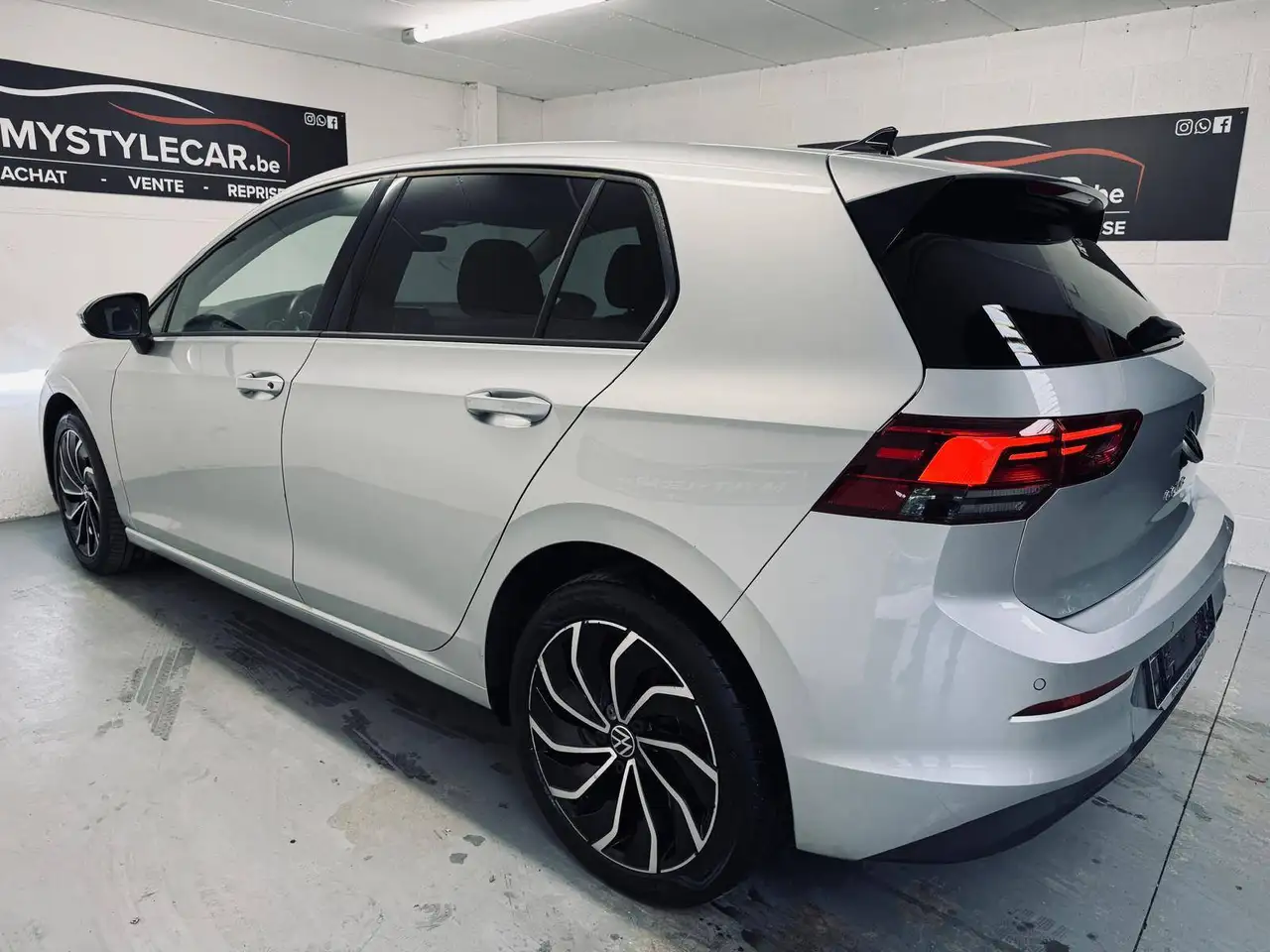 Volkswagen Golf 8 1.0 essence, Carplay, clim, garantie 1an, миниатюра 5