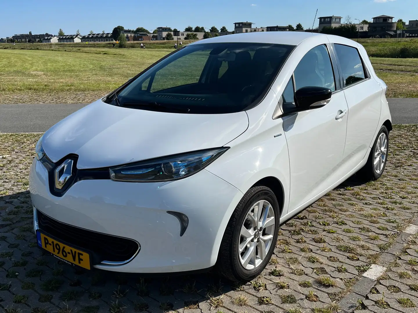 Renault ZOE ZOE R110 Ltd 40 (ex Ac) Wit - 1
