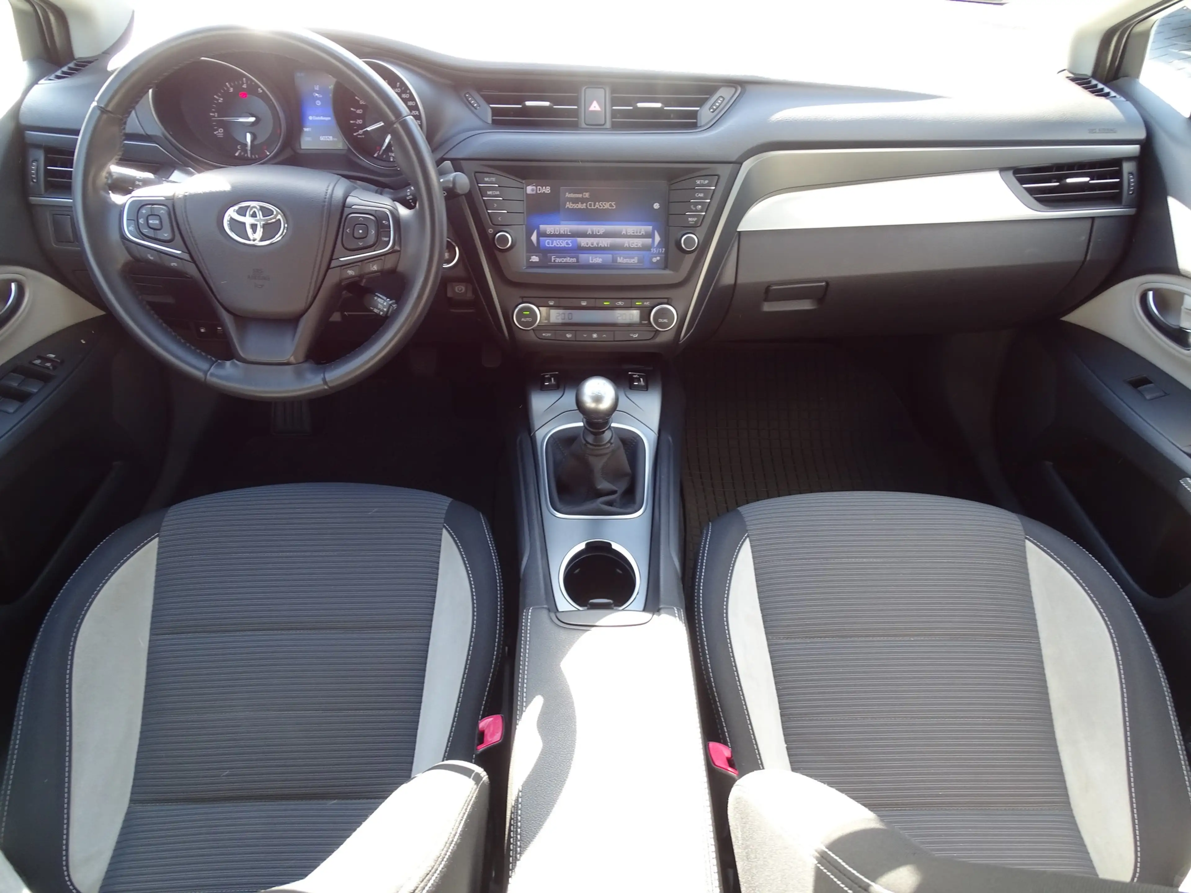 Toyota Avensis 1.8 TS Edition-S — photo 10