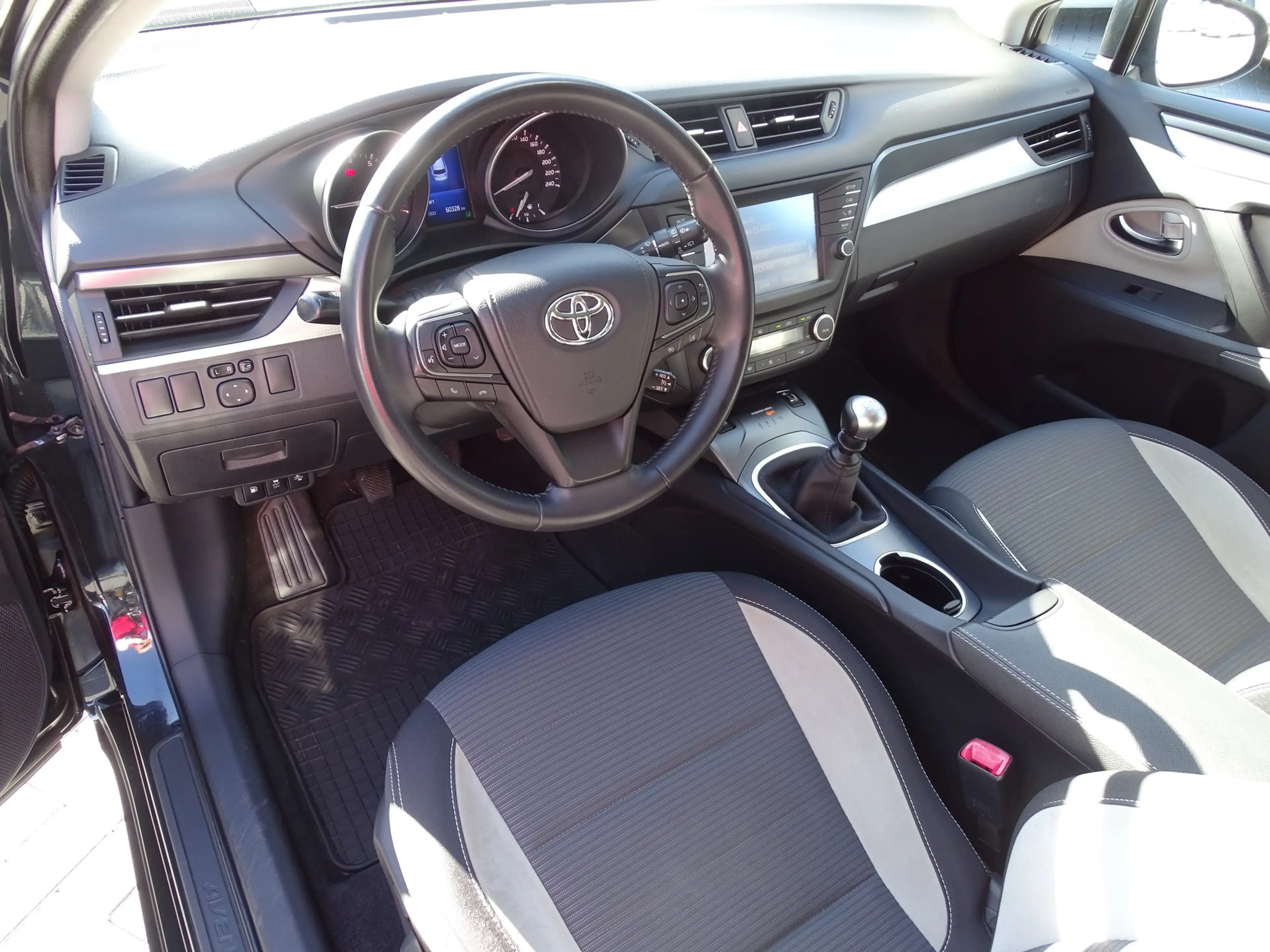 Toyota Avensis 1.8 TS Edition-S — photo 9