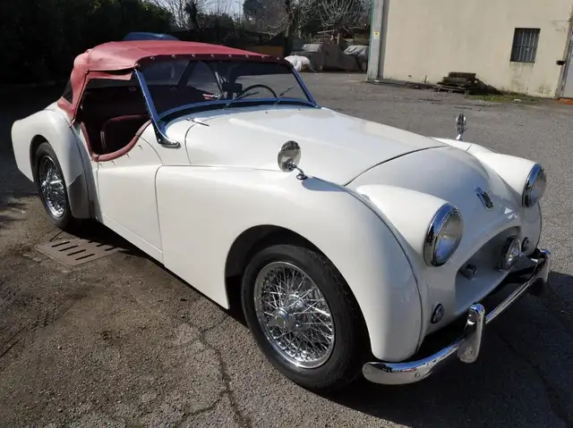 Triumph TR2