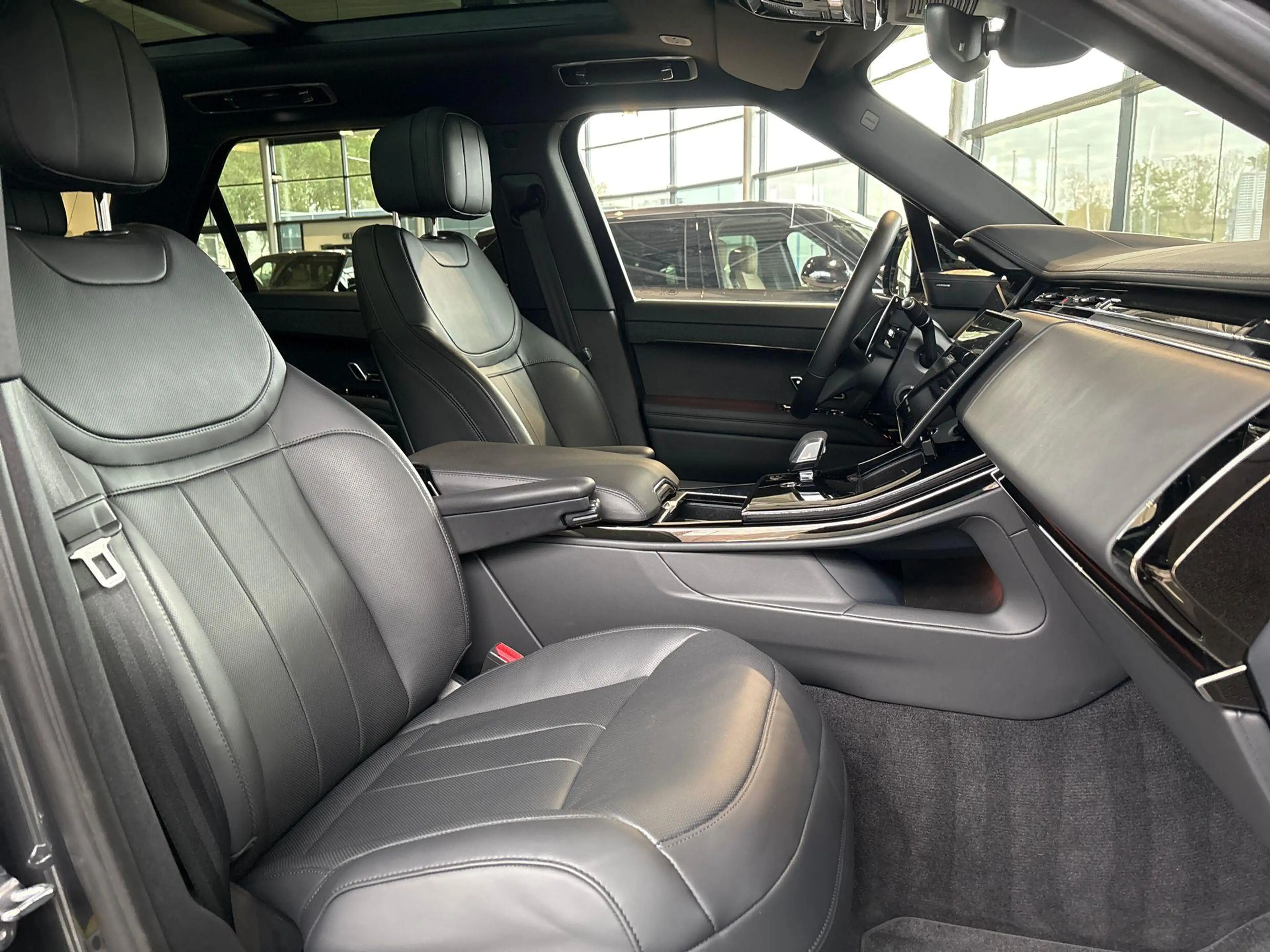 Land Rover Range Rover Sport P460e DYNAMIC SE -PANO.DAK|SOFT CLOSE|22"|TREKHAAK — photo 4