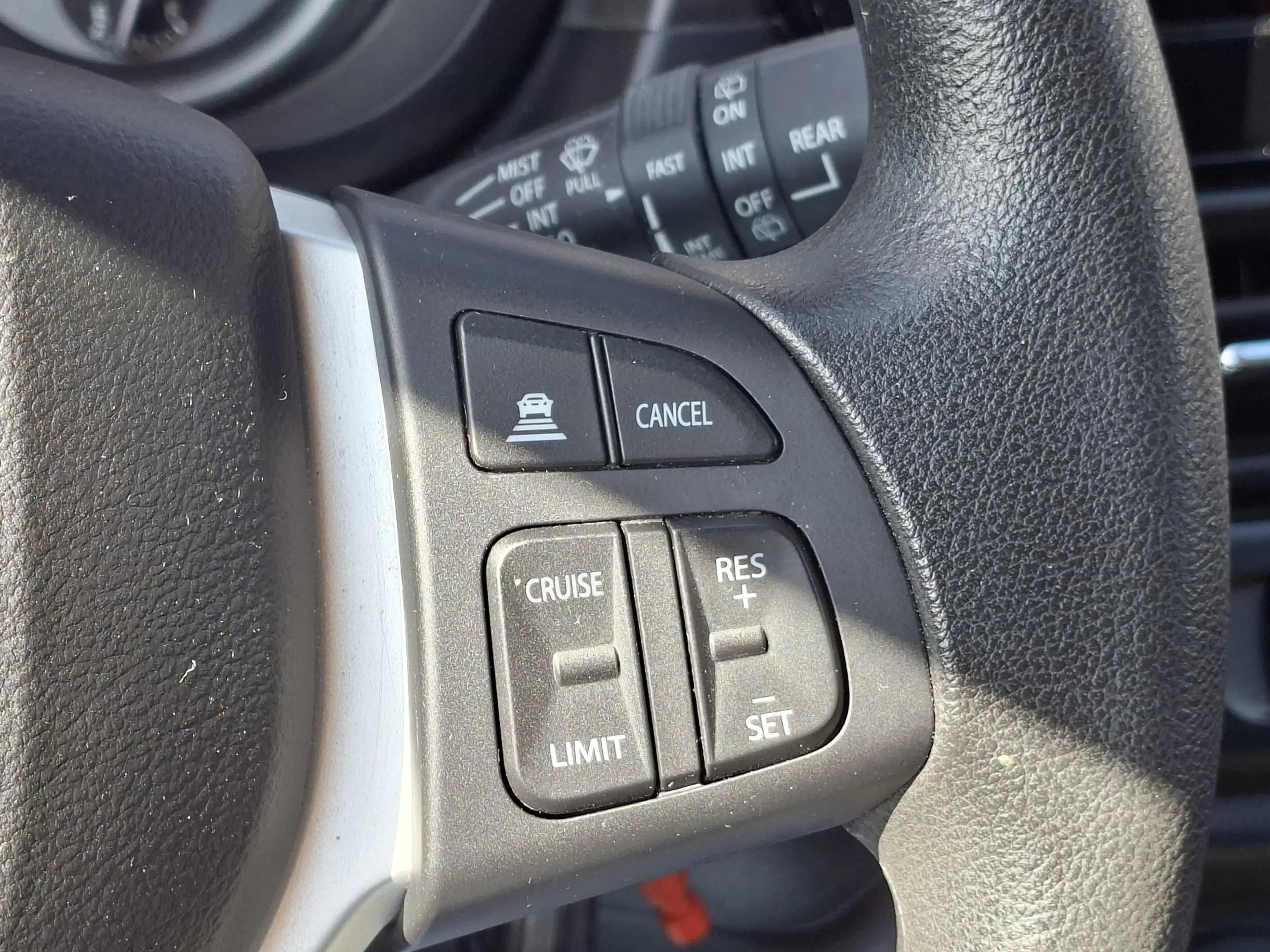 Suzuki S-Cross 1.4 Boosterjet Comfort Smart Hybrid TREKH | CRUISE — photo 8