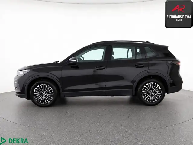 Volkswagen Tiguan view 2