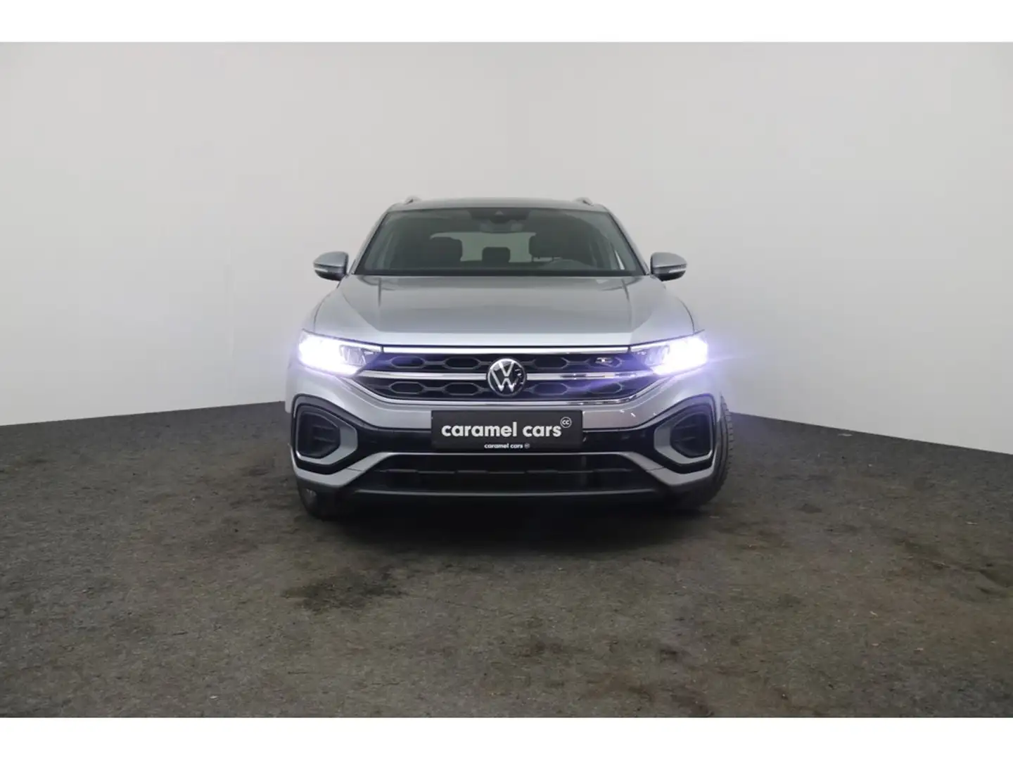 Volkswagen T-Roc R-LINE 150PK DSG *CARPLAY*CAMERA+SENSOREN* Argent - 2