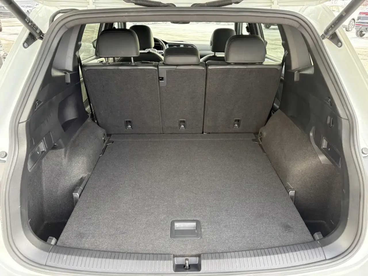 Volkswagen Tiguan снимка Volkswagen Tiguan