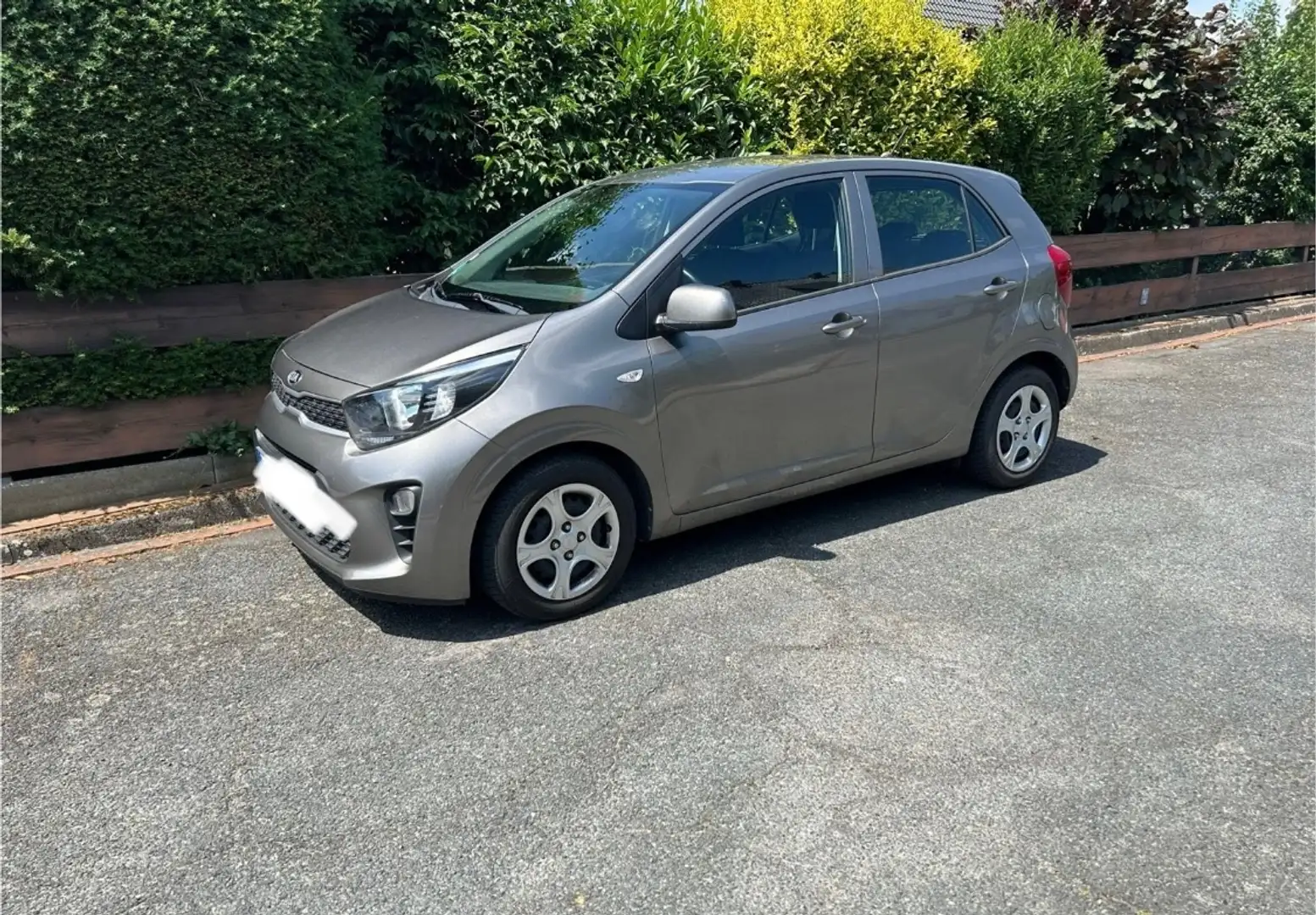 Kia Picanto Picanto 1.0 Attract Grau - 2