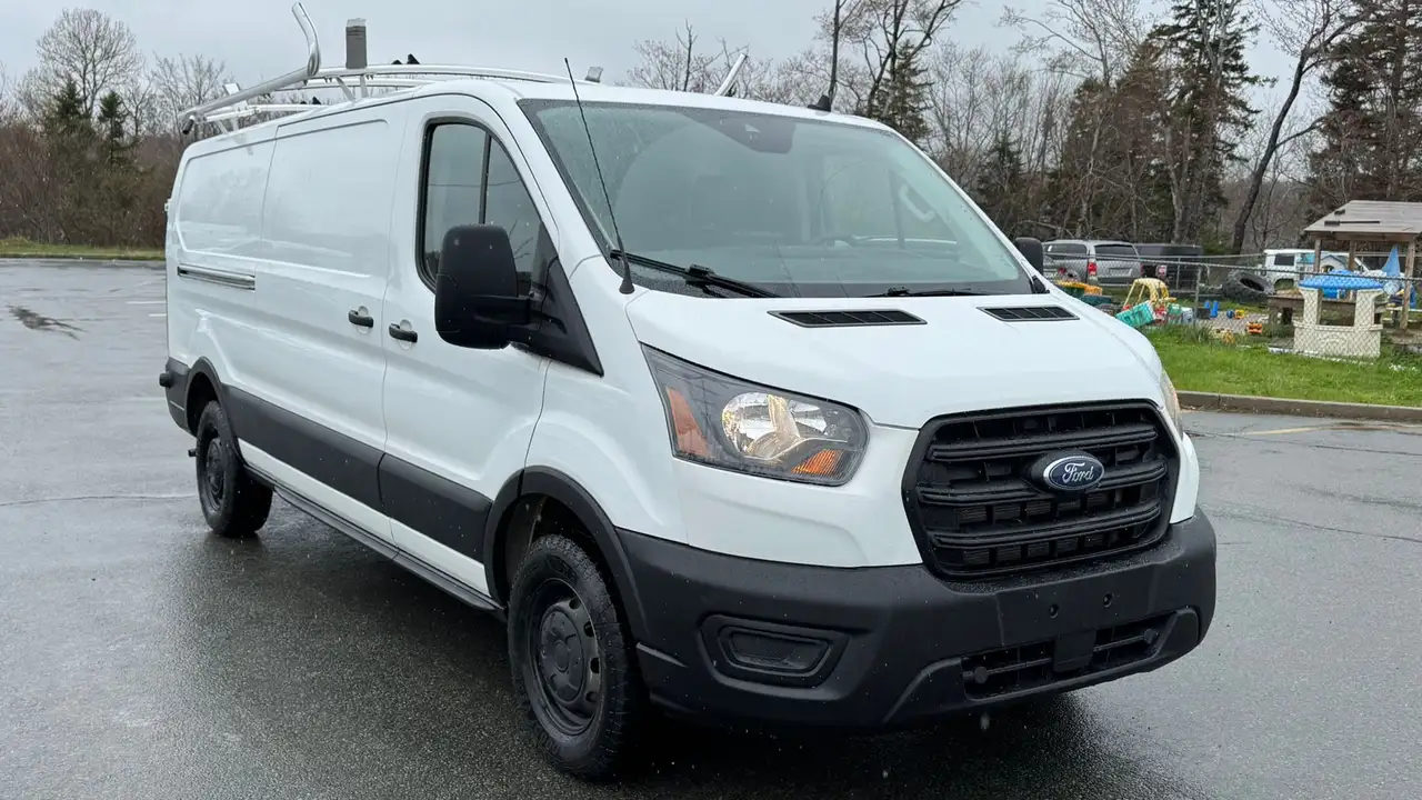 Ford Transit Cargo Van снимка Ford Transit Cargo Van