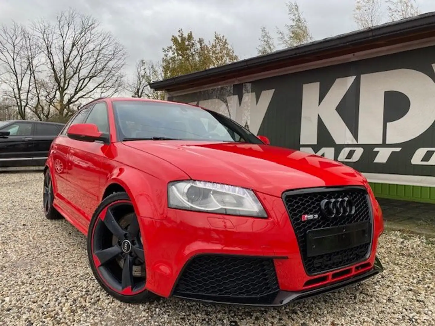 Audi RS3 2.5 TFSI Quattro S tronic** FULL SERVICE ** Červená - 1