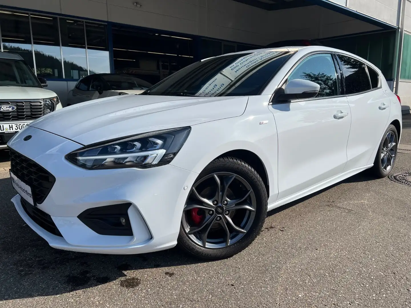 Ford Focus Lim. ST-Line X 125 Navi SHZ RFK BLIS Weiß - 1