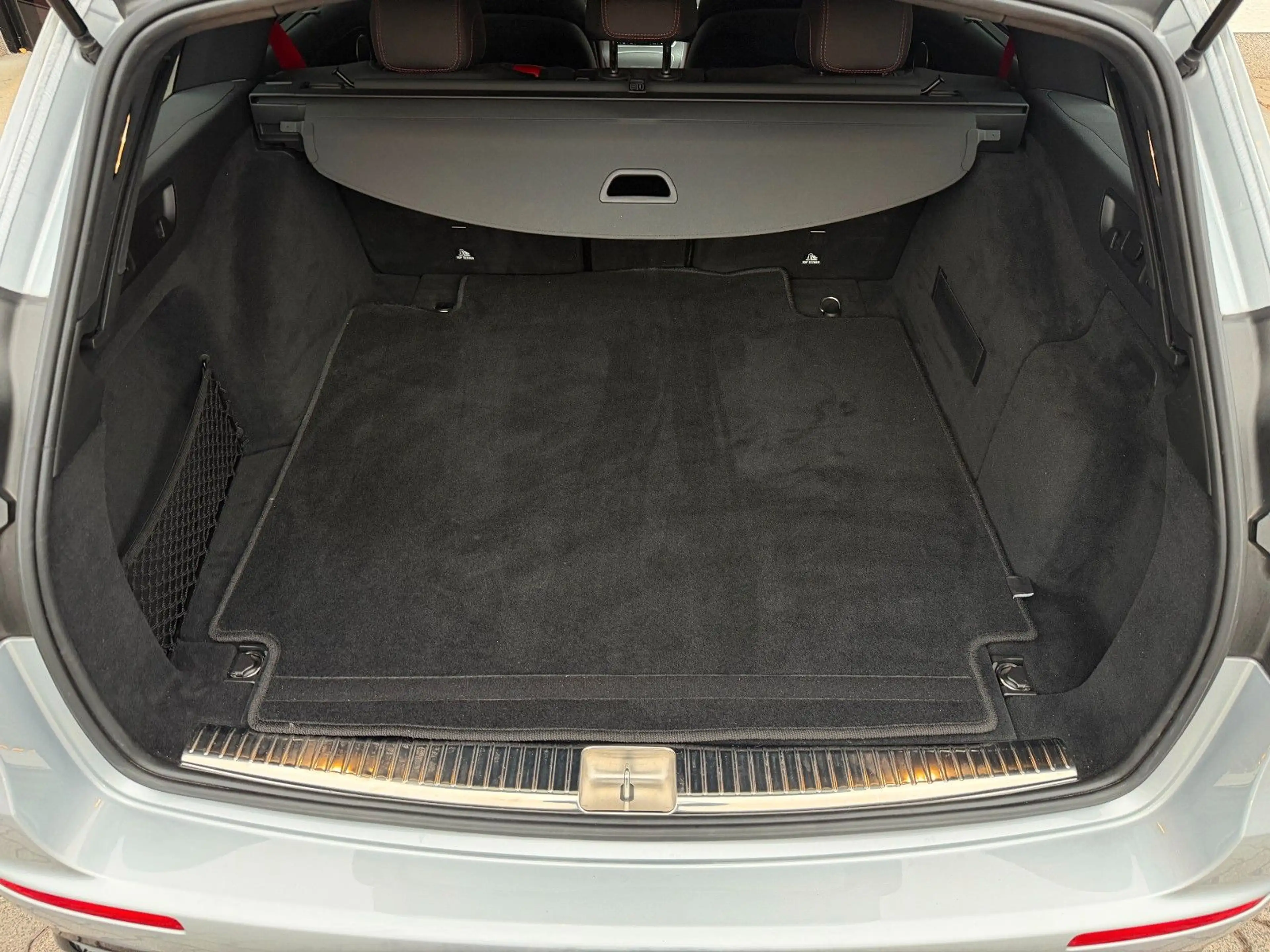 Mercedes-Benz E 53 AMG E T-Modell 4Matic+ — photo 13
