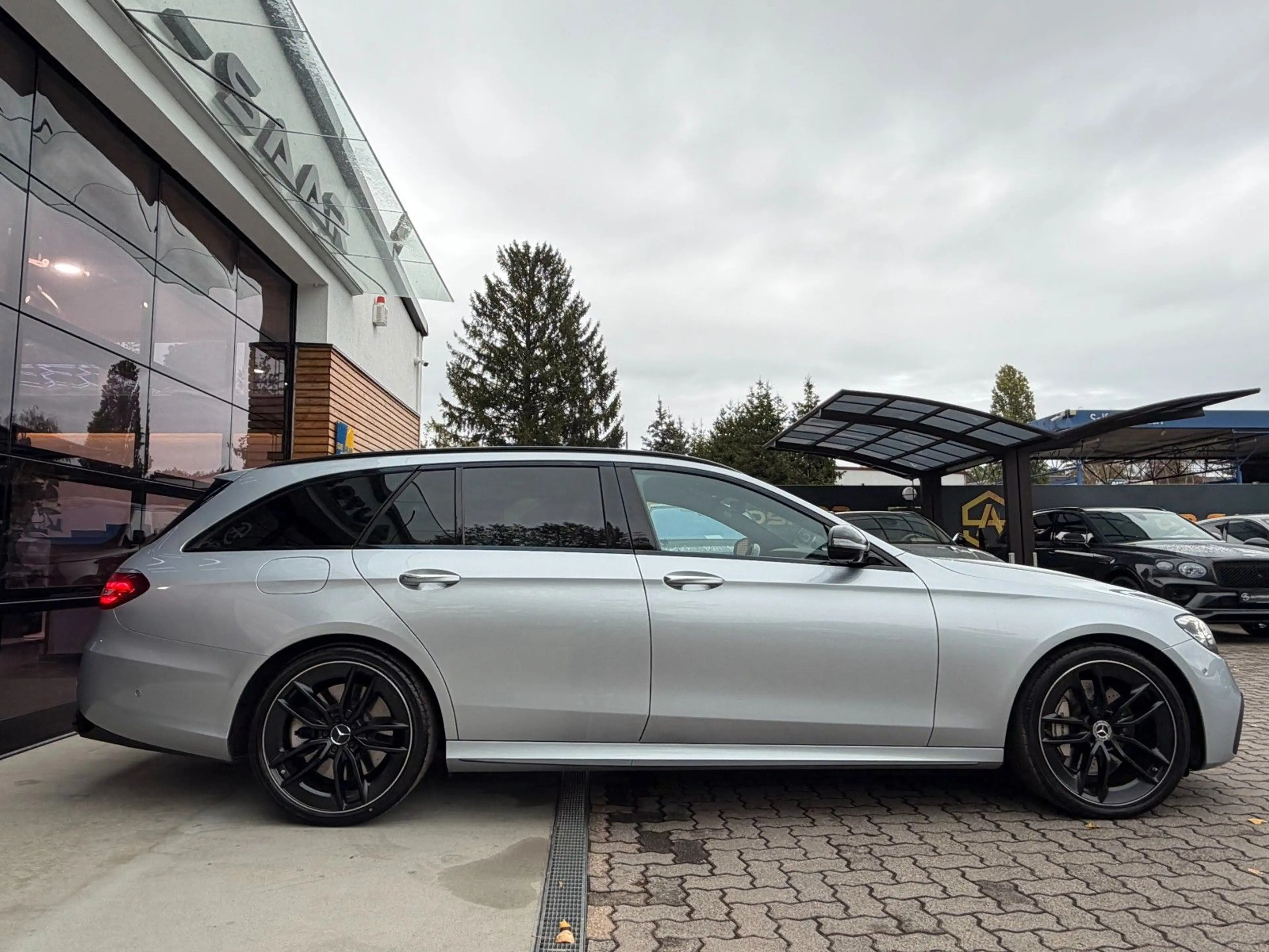 Mercedes-Benz E 53 AMG E T-Modell 4Matic+ — photo 8