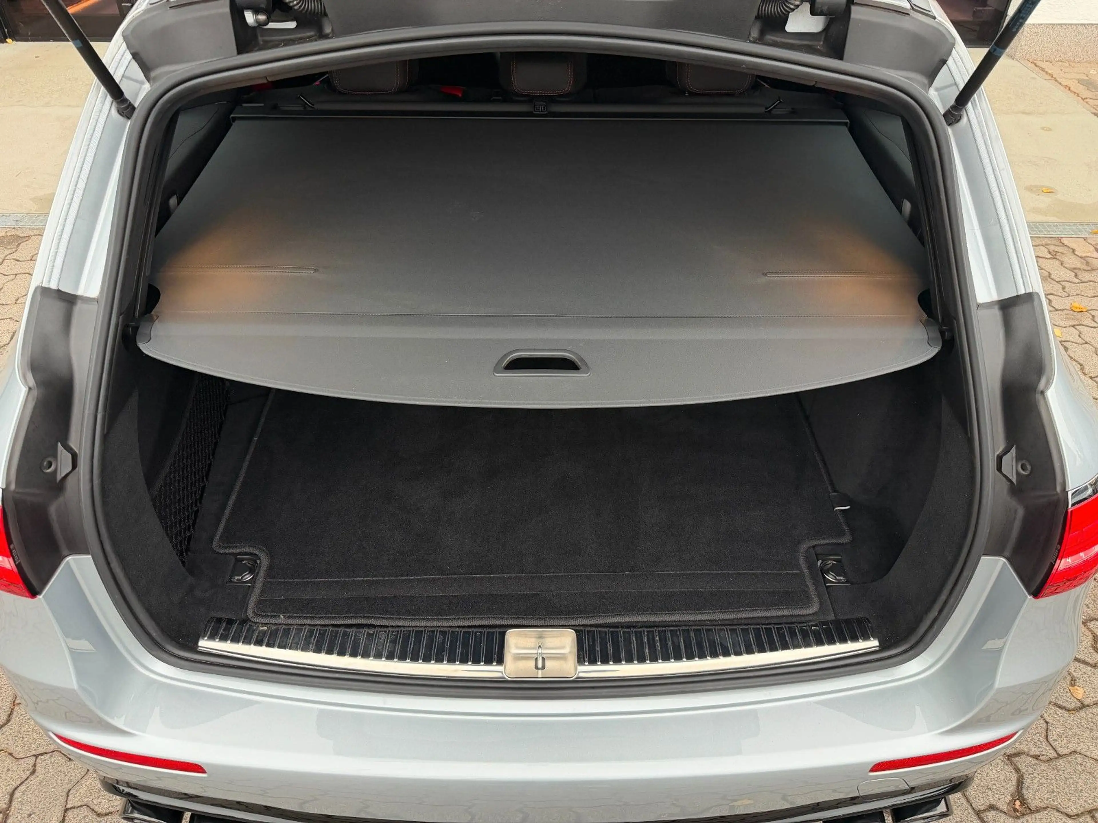 Mercedes-Benz E 53 AMG E T-Modell 4Matic+ — photo 14