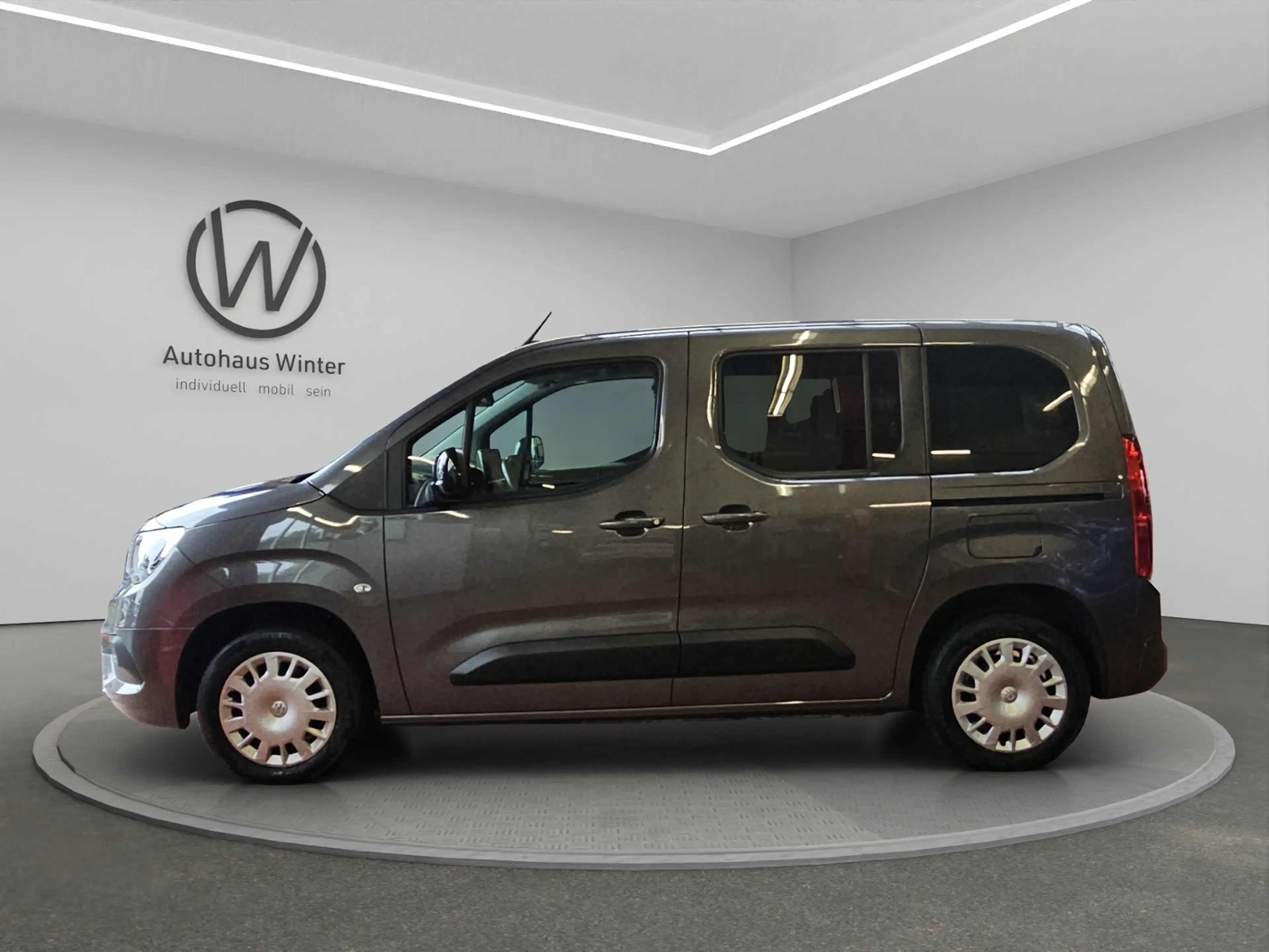 Opel Combo Life E 1,5D Elegance AHK SHZ Kamera GripControl — photo 6